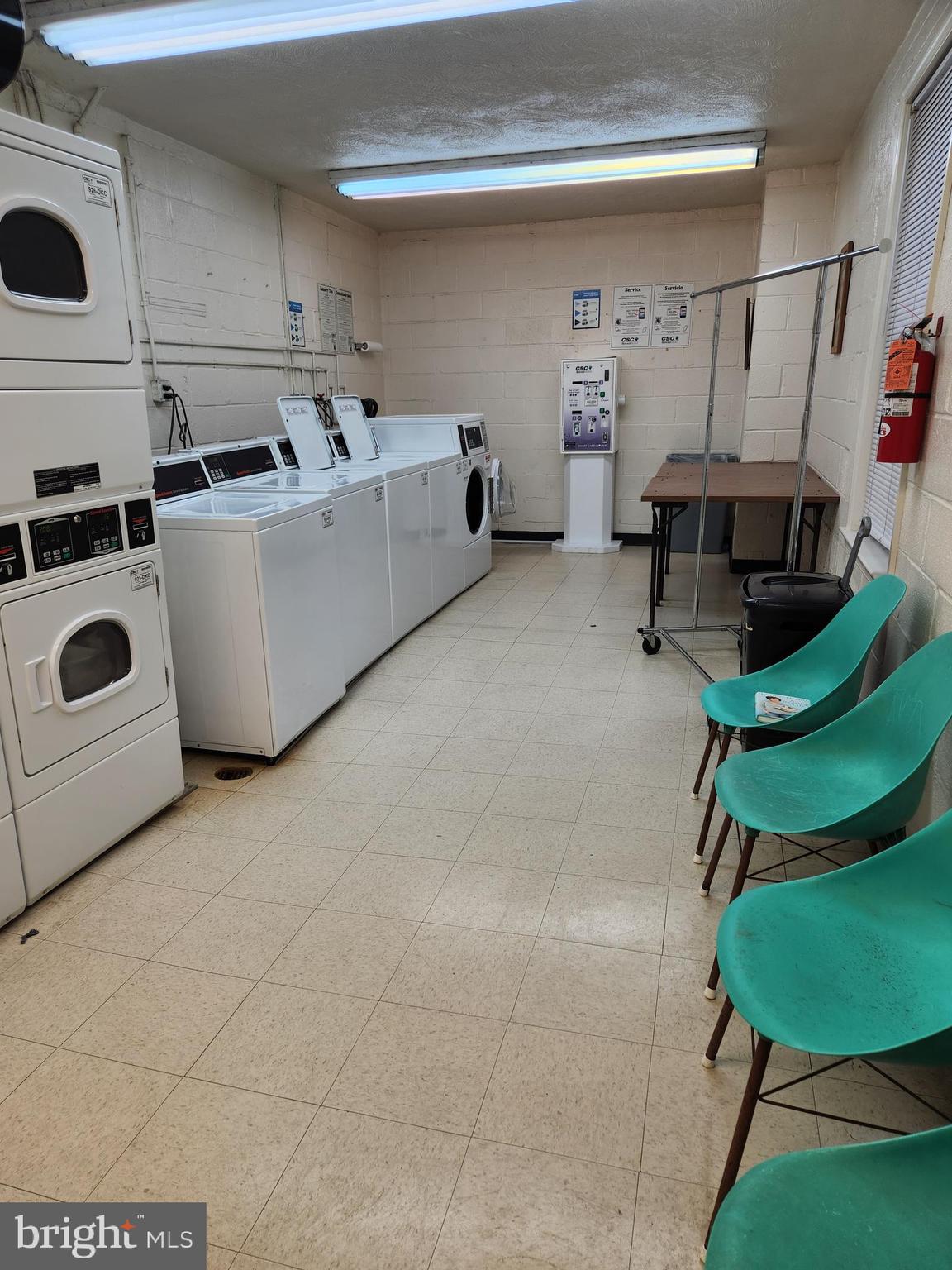 HAMLET HOUSE - Residential