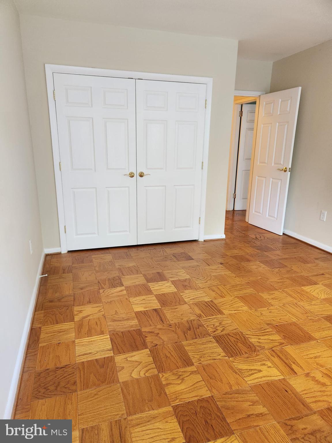 HAMLET HOUSE - Residential