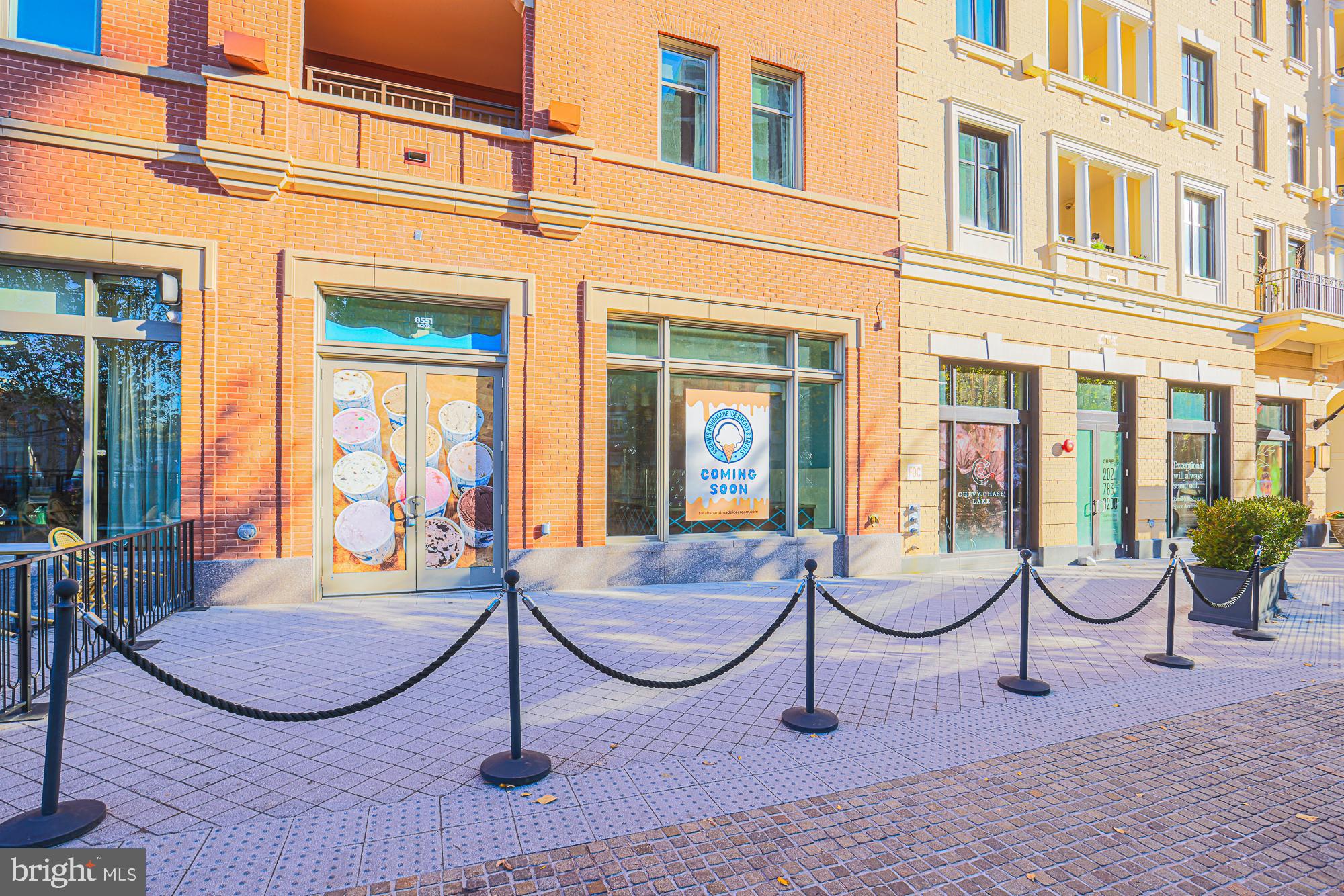 HAMLET HOUSE - Residential