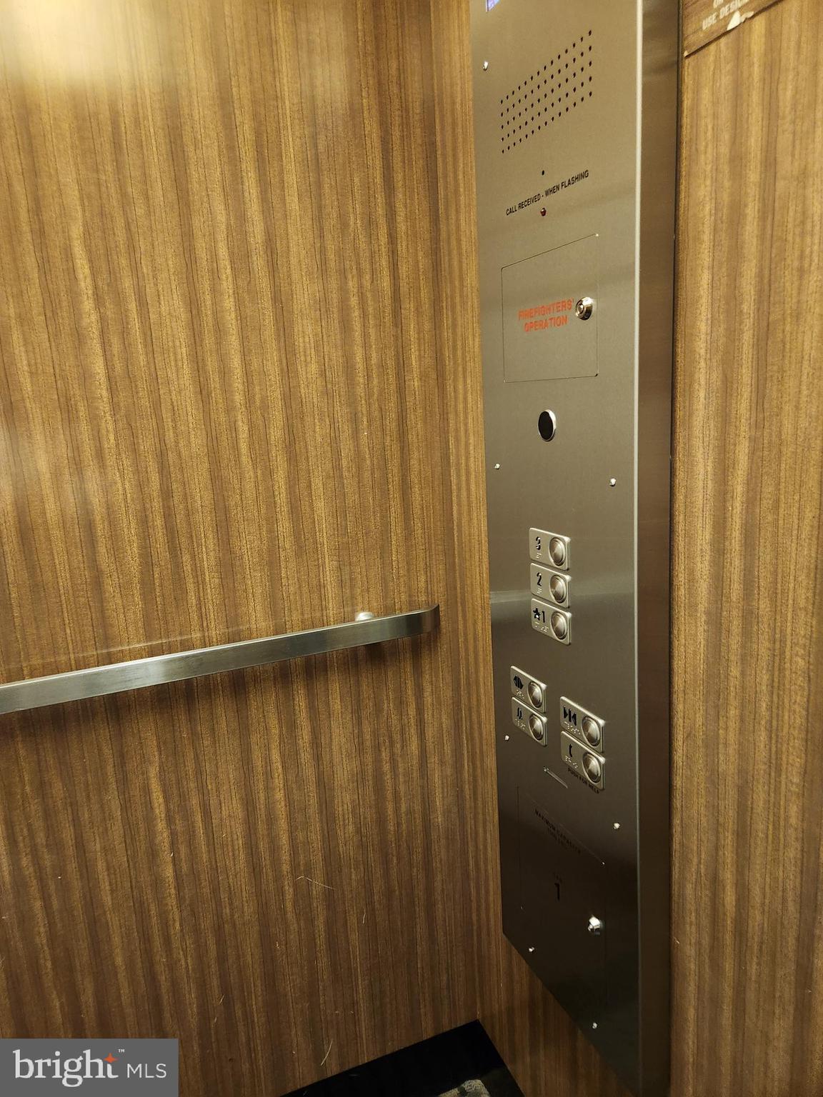 HAMLET HOUSE - Residential