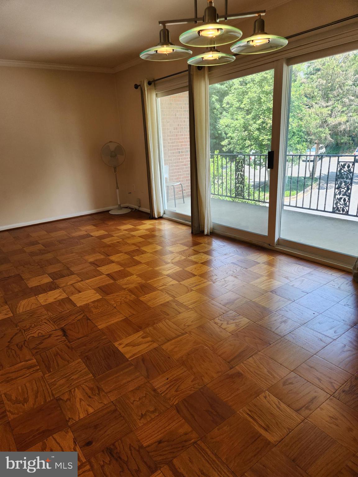 HAMLET HOUSE - Residential