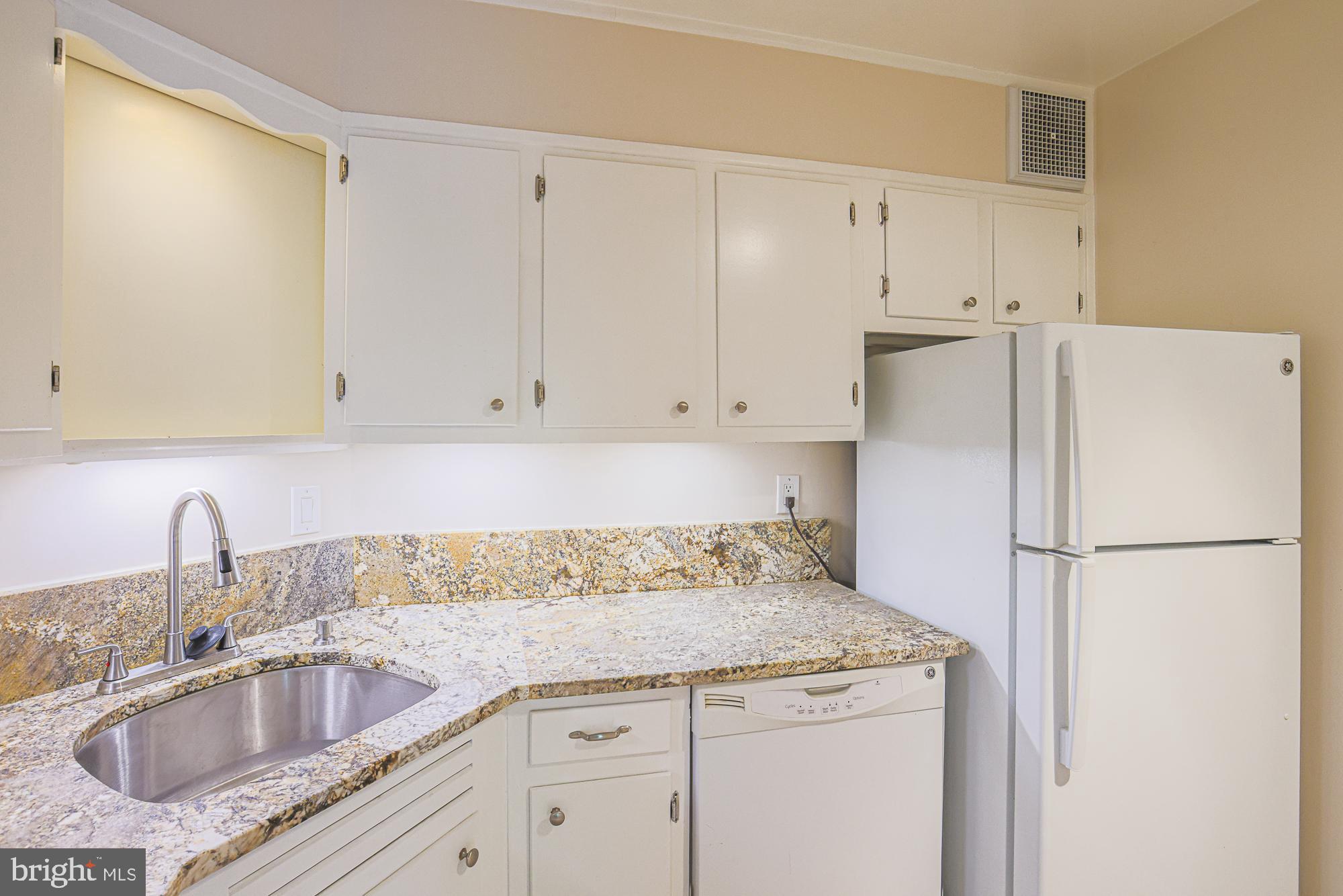 HAMLET HOUSE - Residential