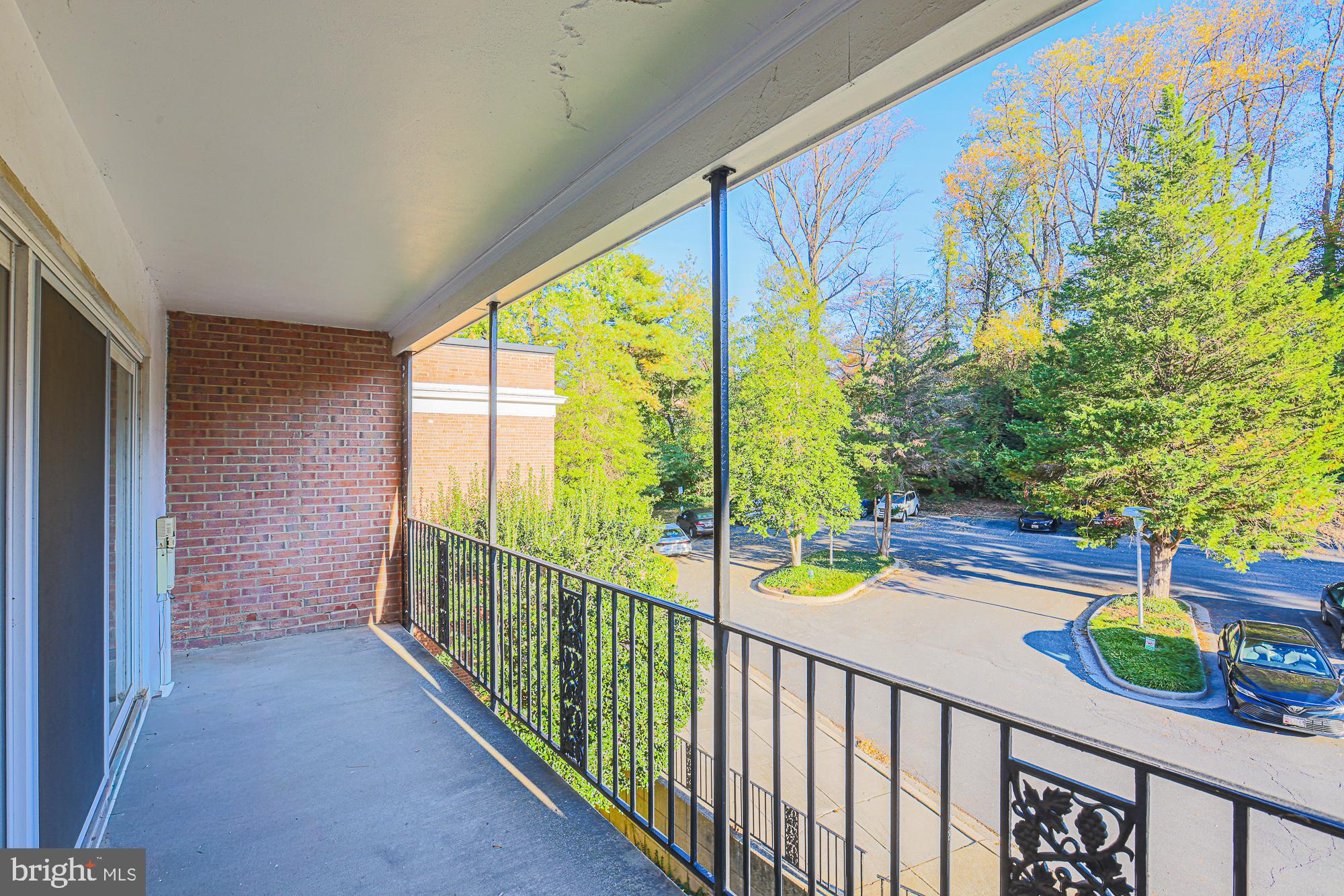 HAMLET HOUSE - Residential