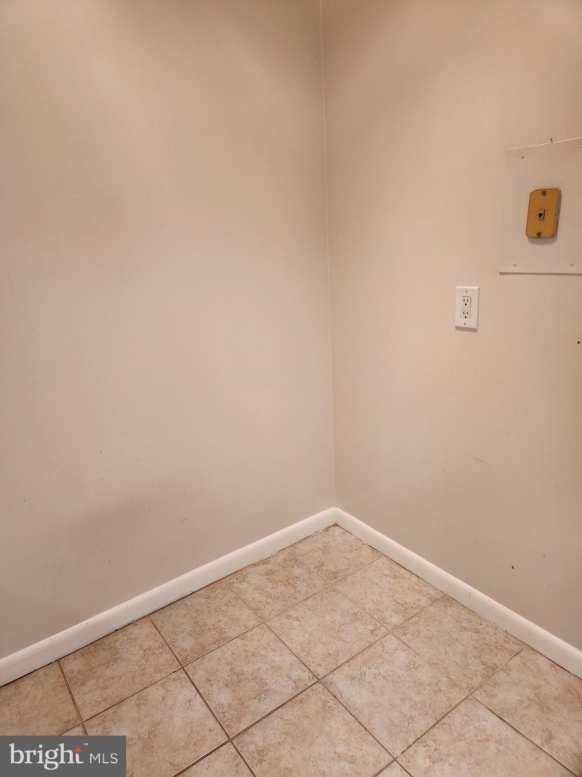 HAMLET HOUSE - Residential