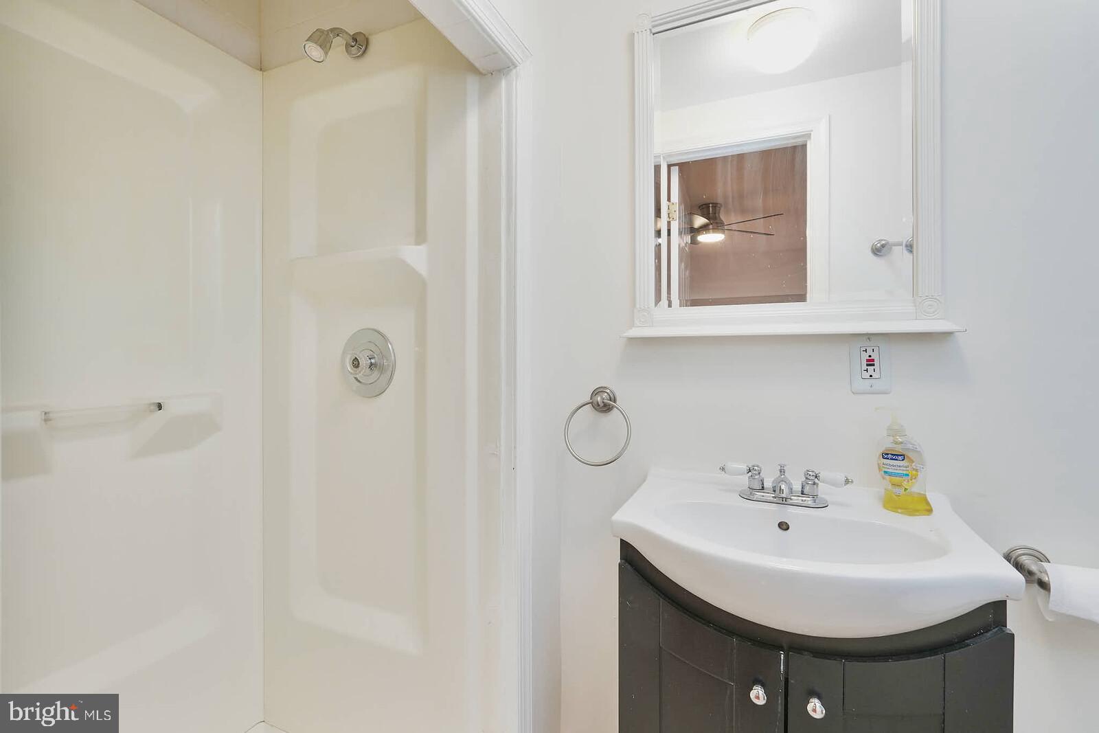 BOWLING BROOK FARMS - Residential Lease