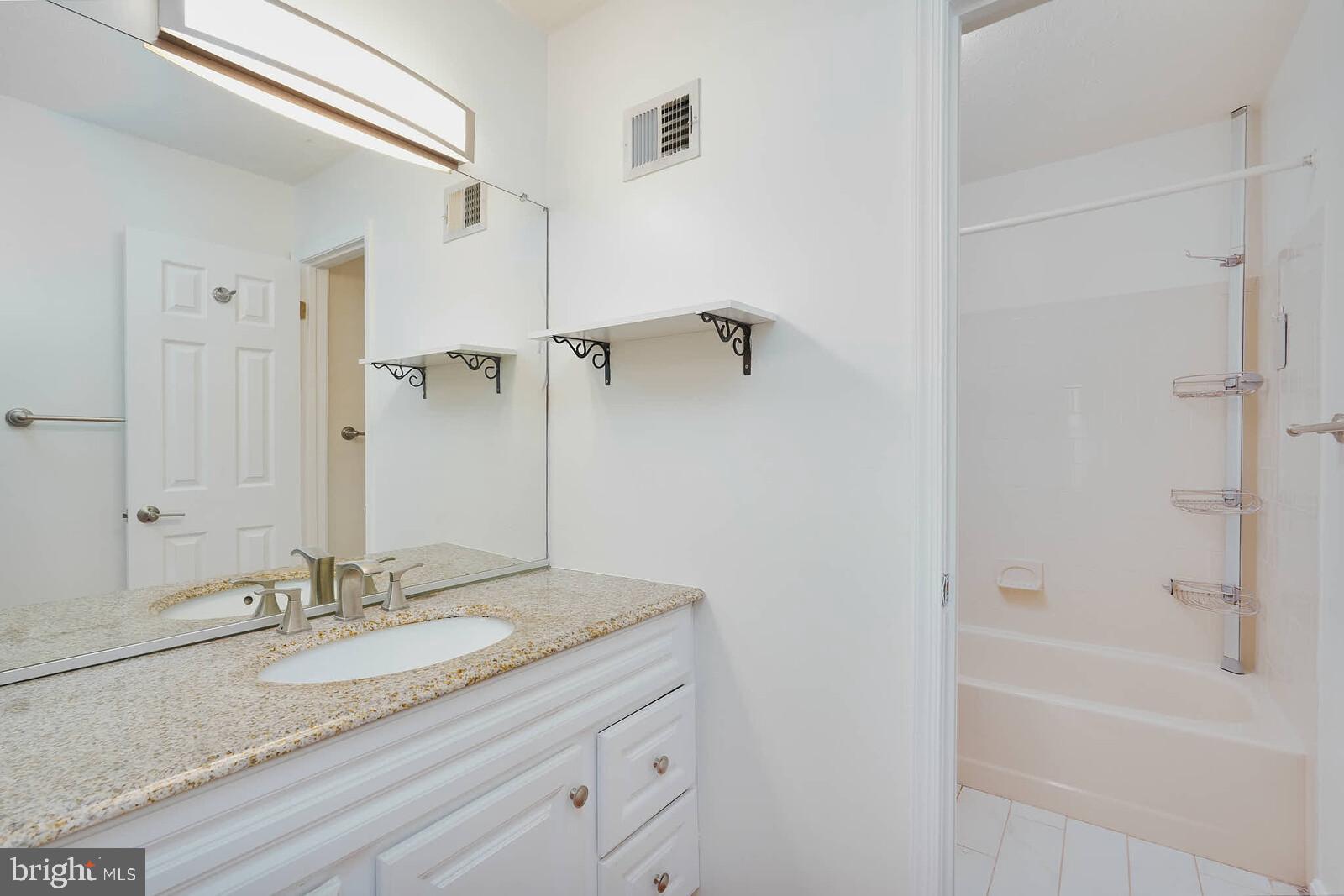 BOWLING BROOK FARMS - Residential Lease