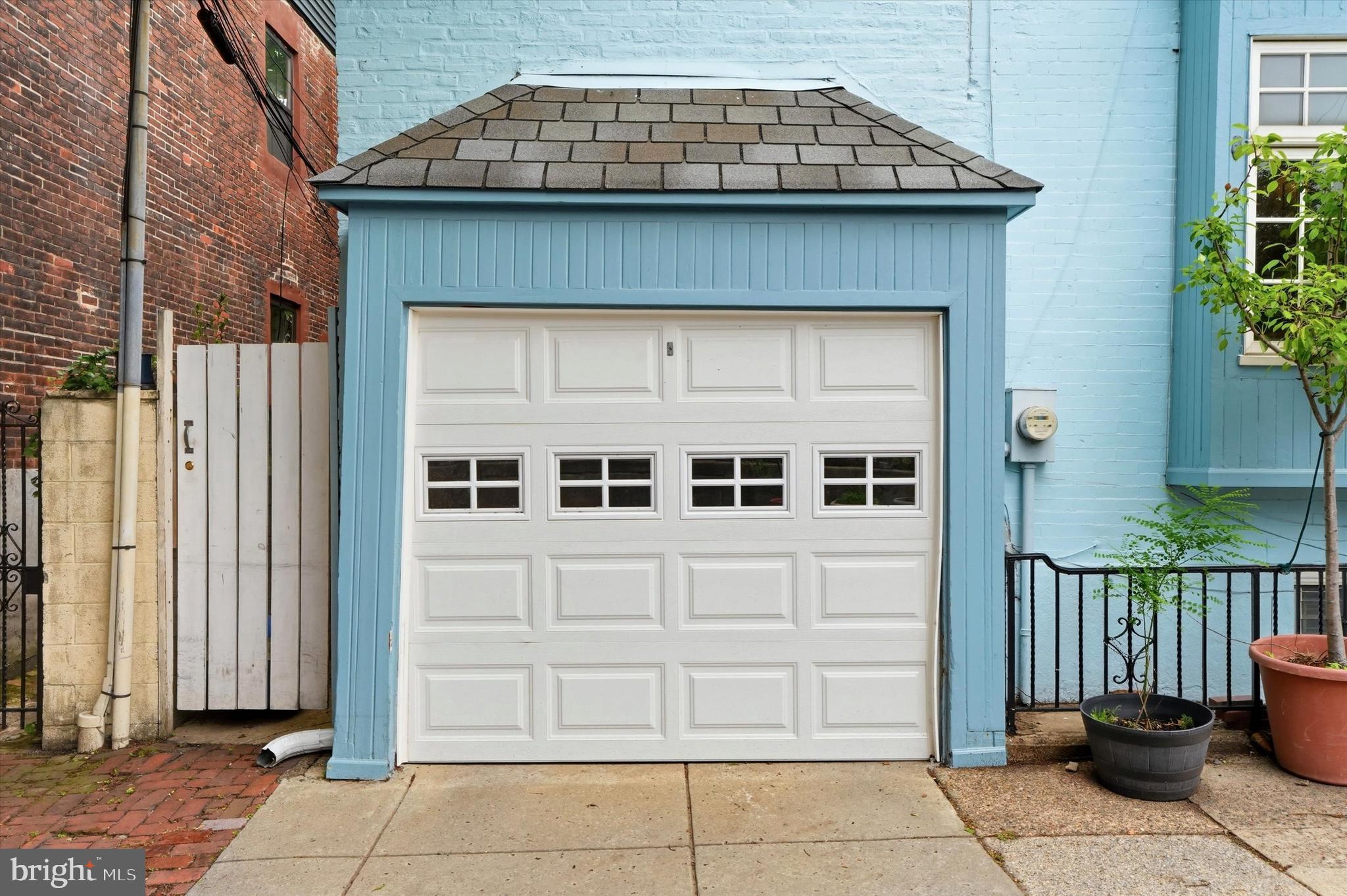 410 S 25TH STREET