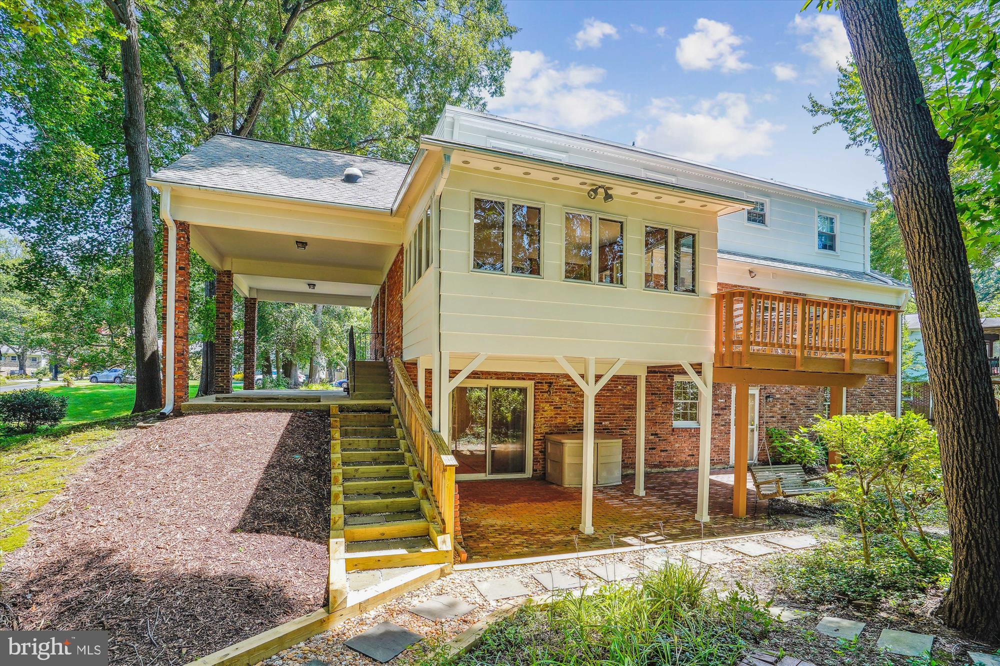 8426 BLAKISTON LANE