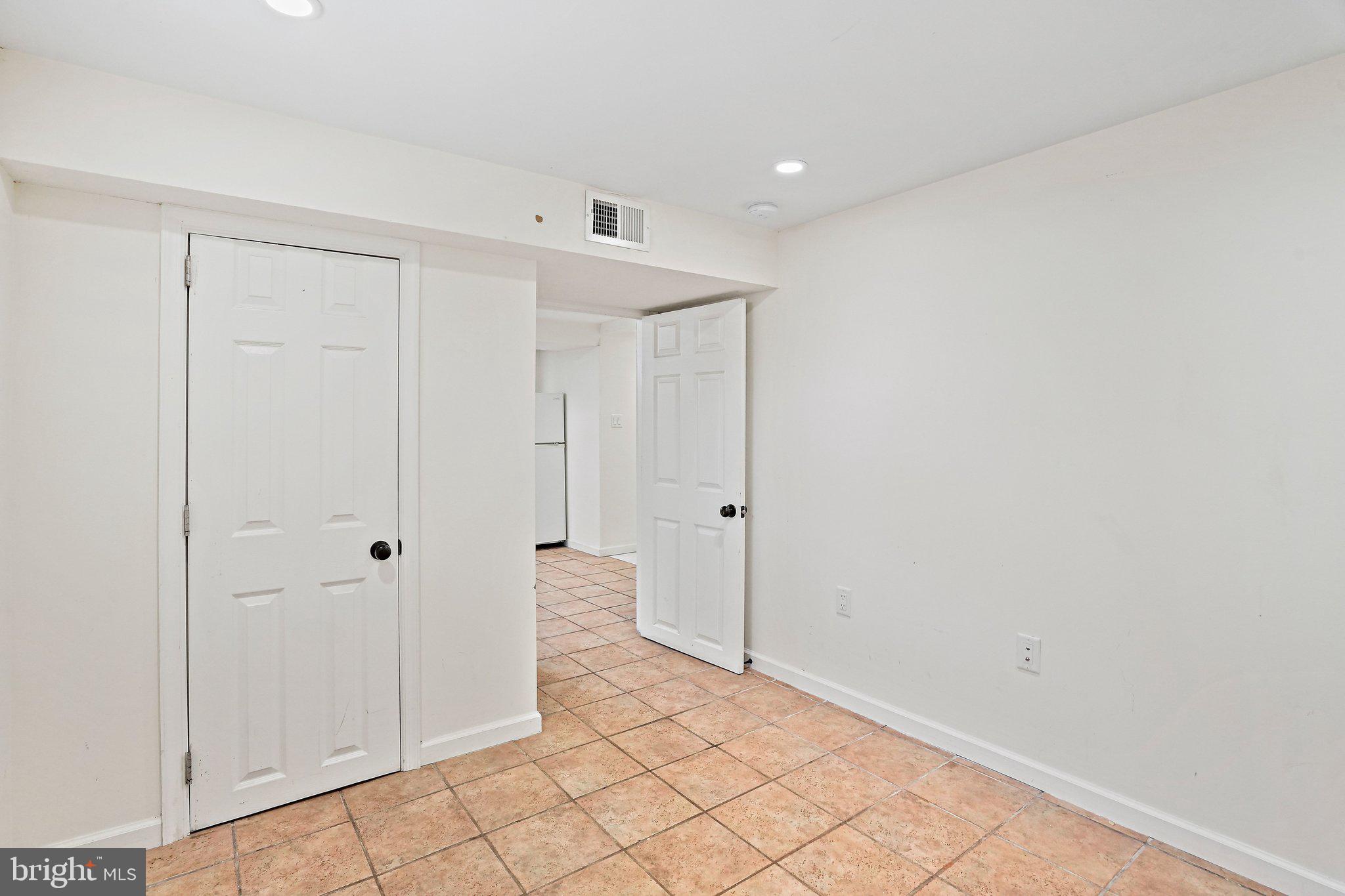 BERWYN HEIGHTS - Residential