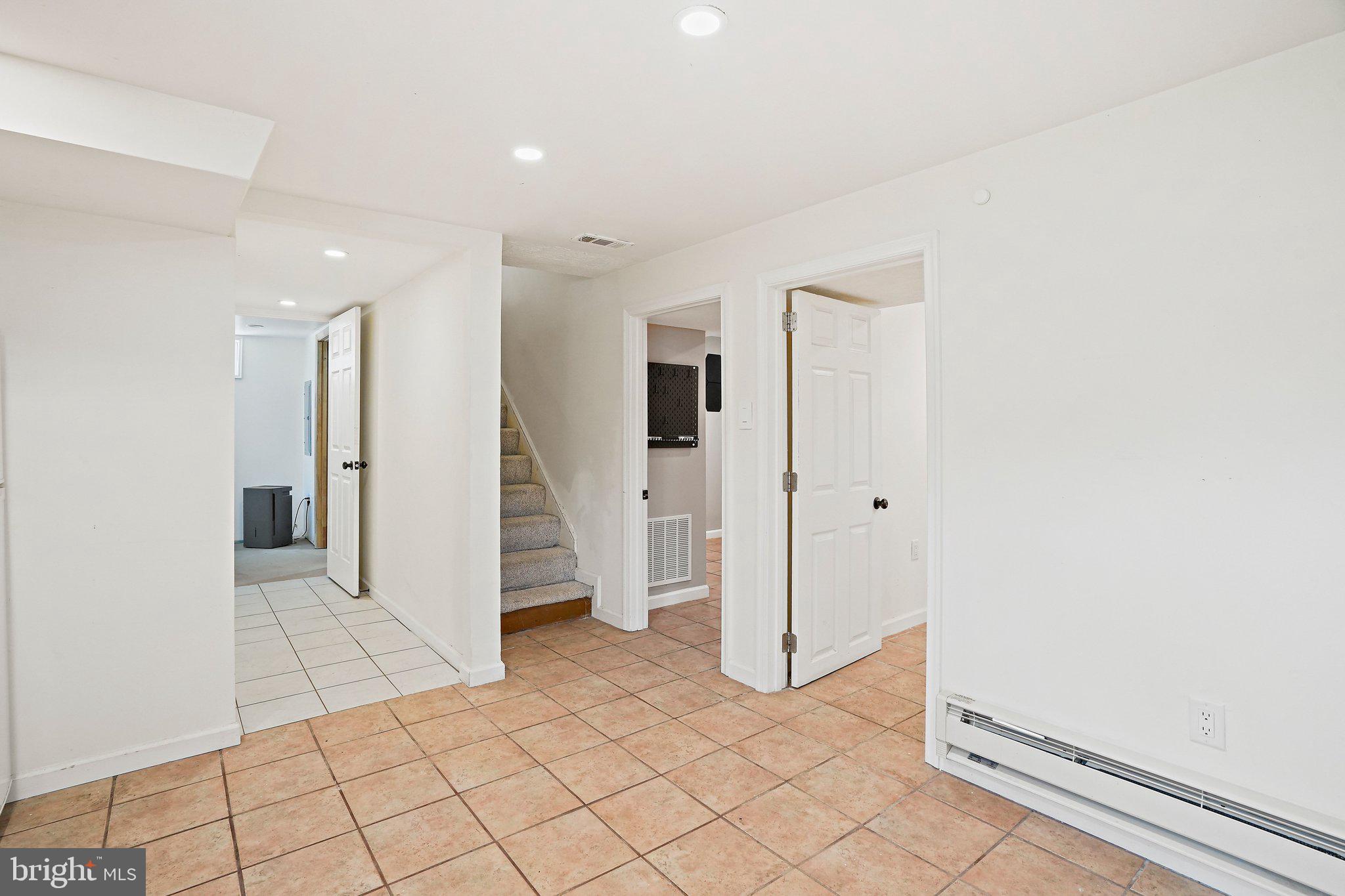 BERWYN HEIGHTS - Residential