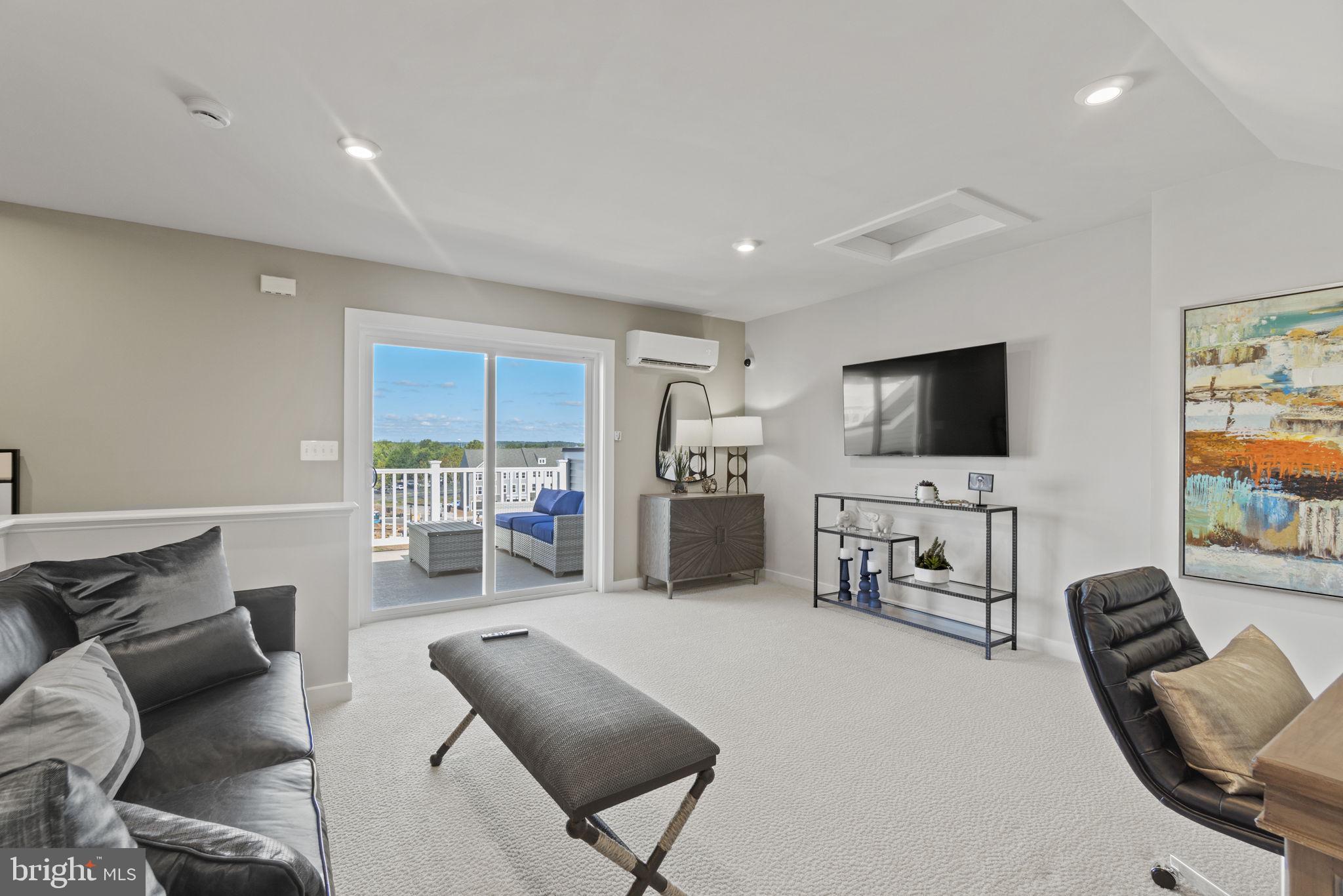 POTOMAC SHORES - Residential