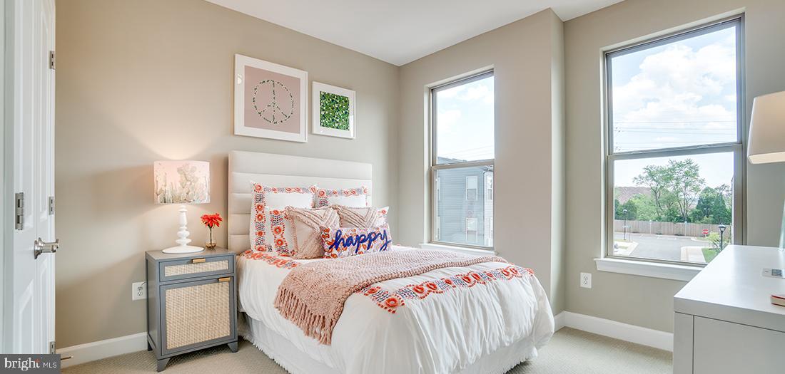 POTOMAC SHORES - Residential