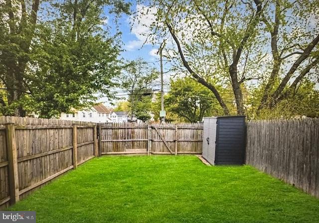 STONEYBROOKE VILLAGE - Residential Lease