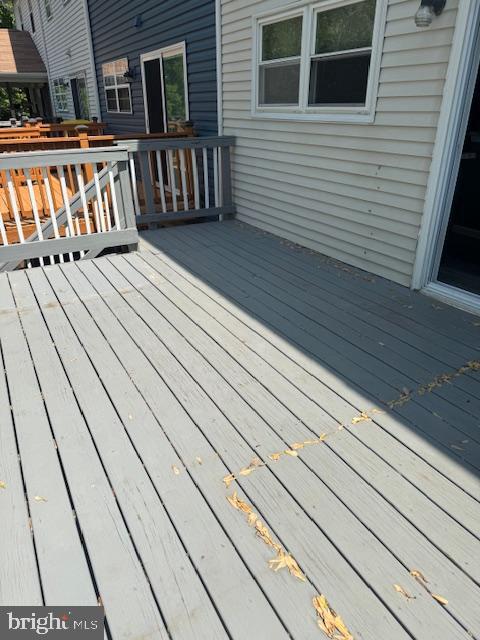 STONEYBROOKE VILLAGE - Residential Lease