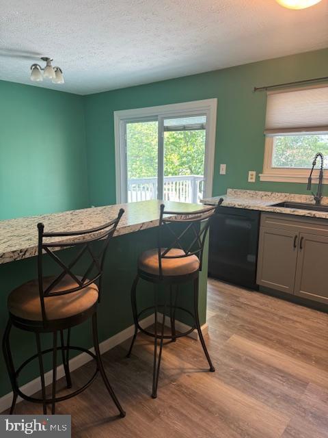 STONEYBROOKE VILLAGE - Residential Lease