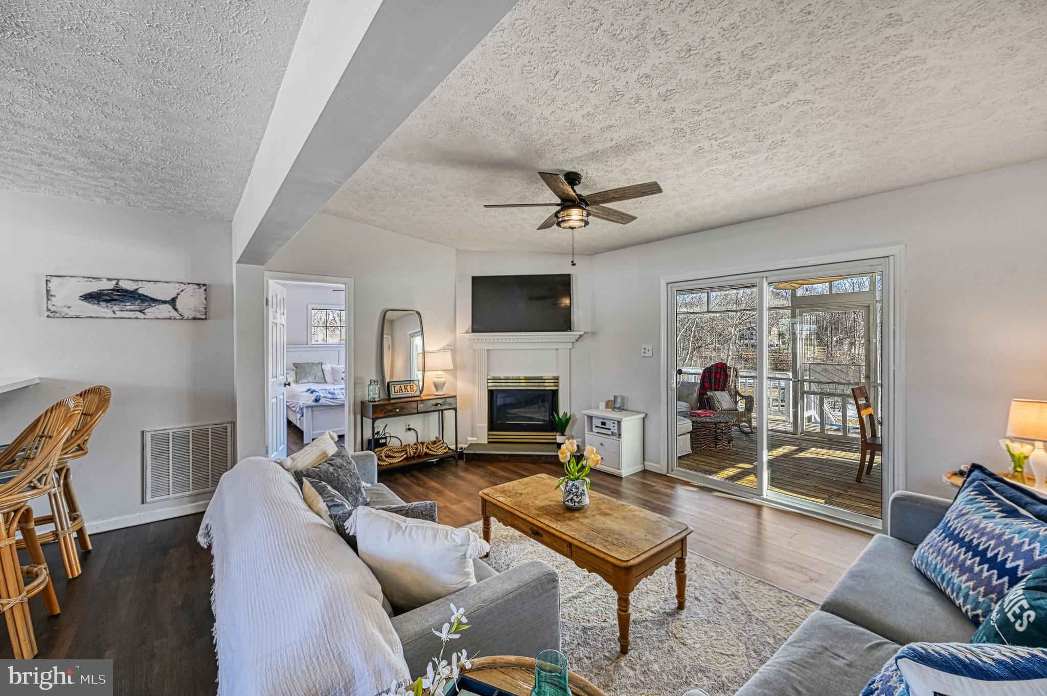 SOUTHWIND SHORES - Residential