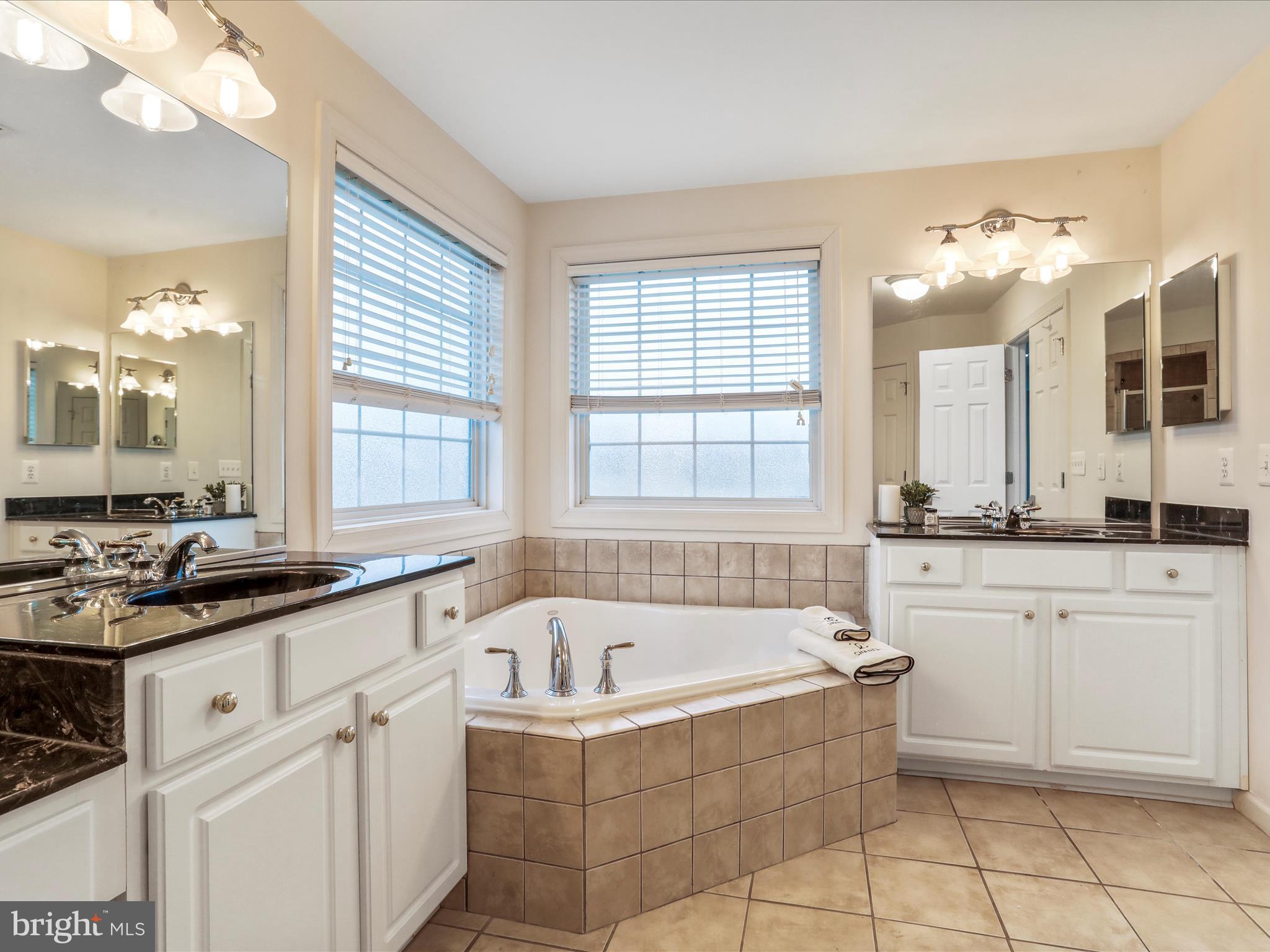 JACKSONS MEADOW - Residential