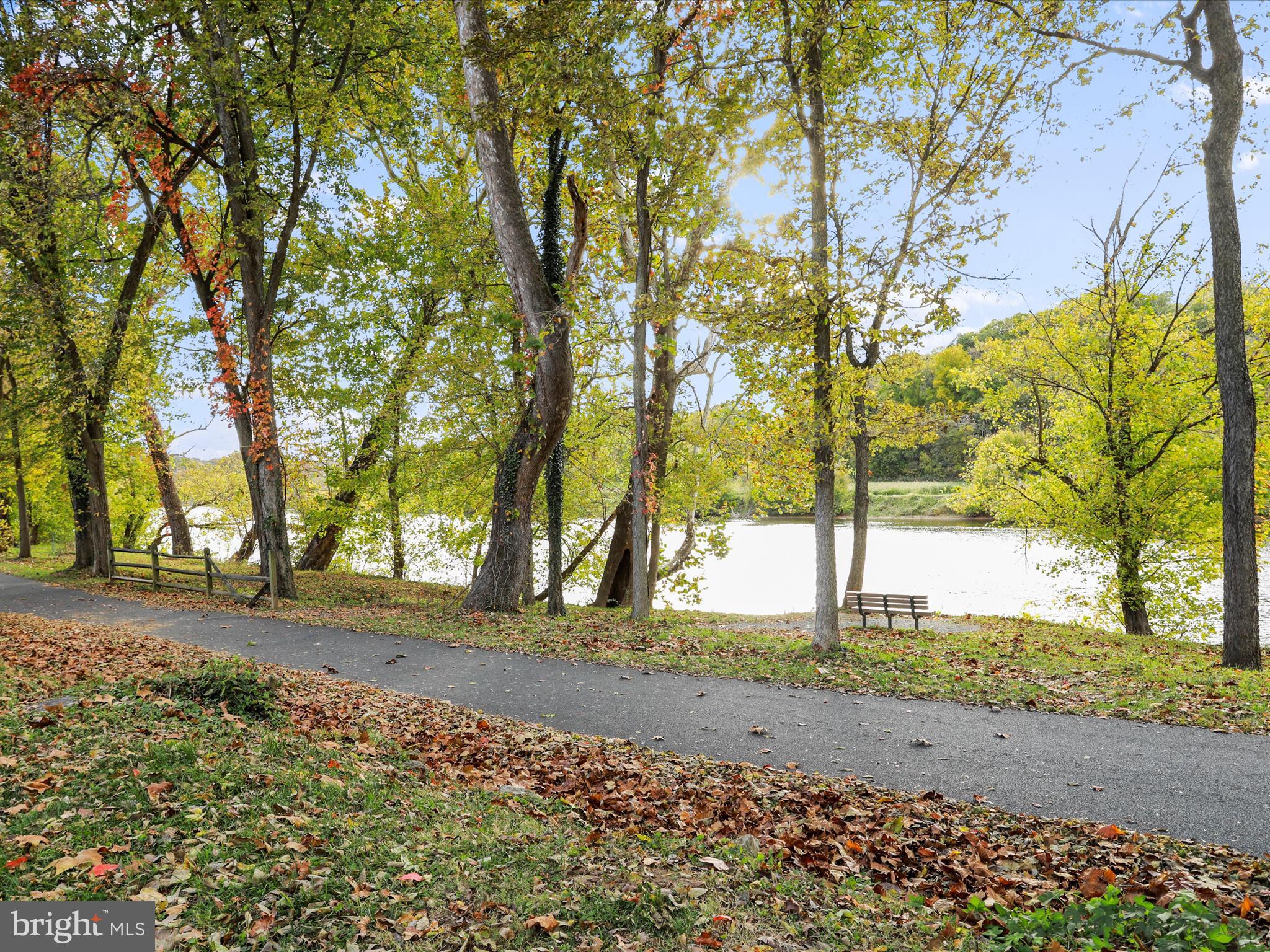 JACKSONS MEADOW - Residential