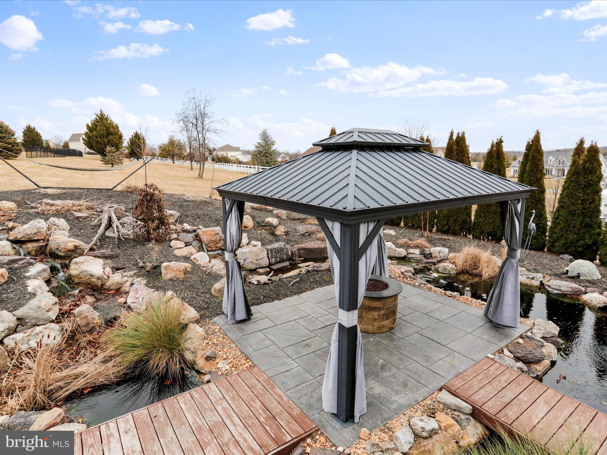 JACKSONS MEADOW - Residential