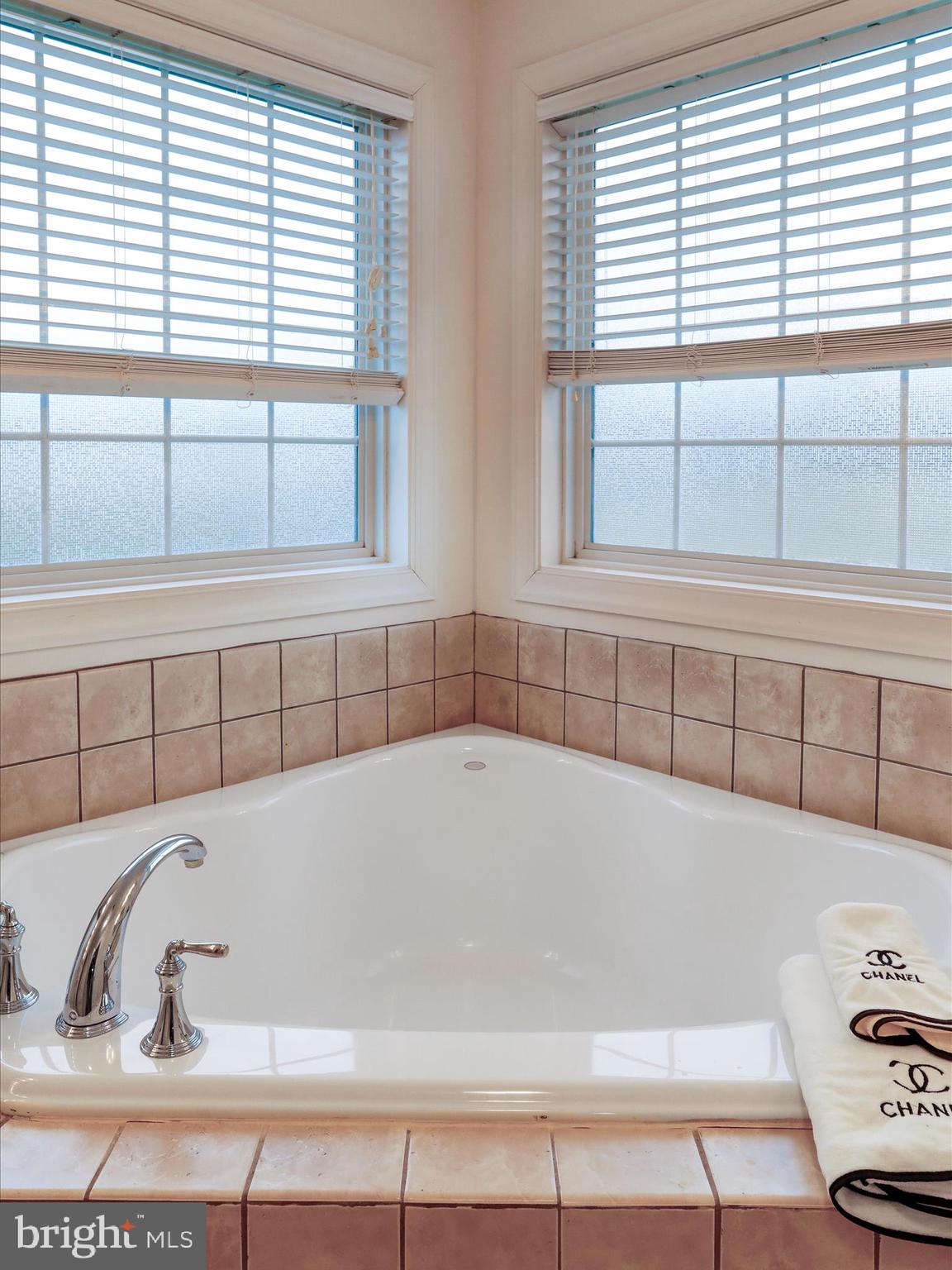 JACKSONS MEADOW - Residential