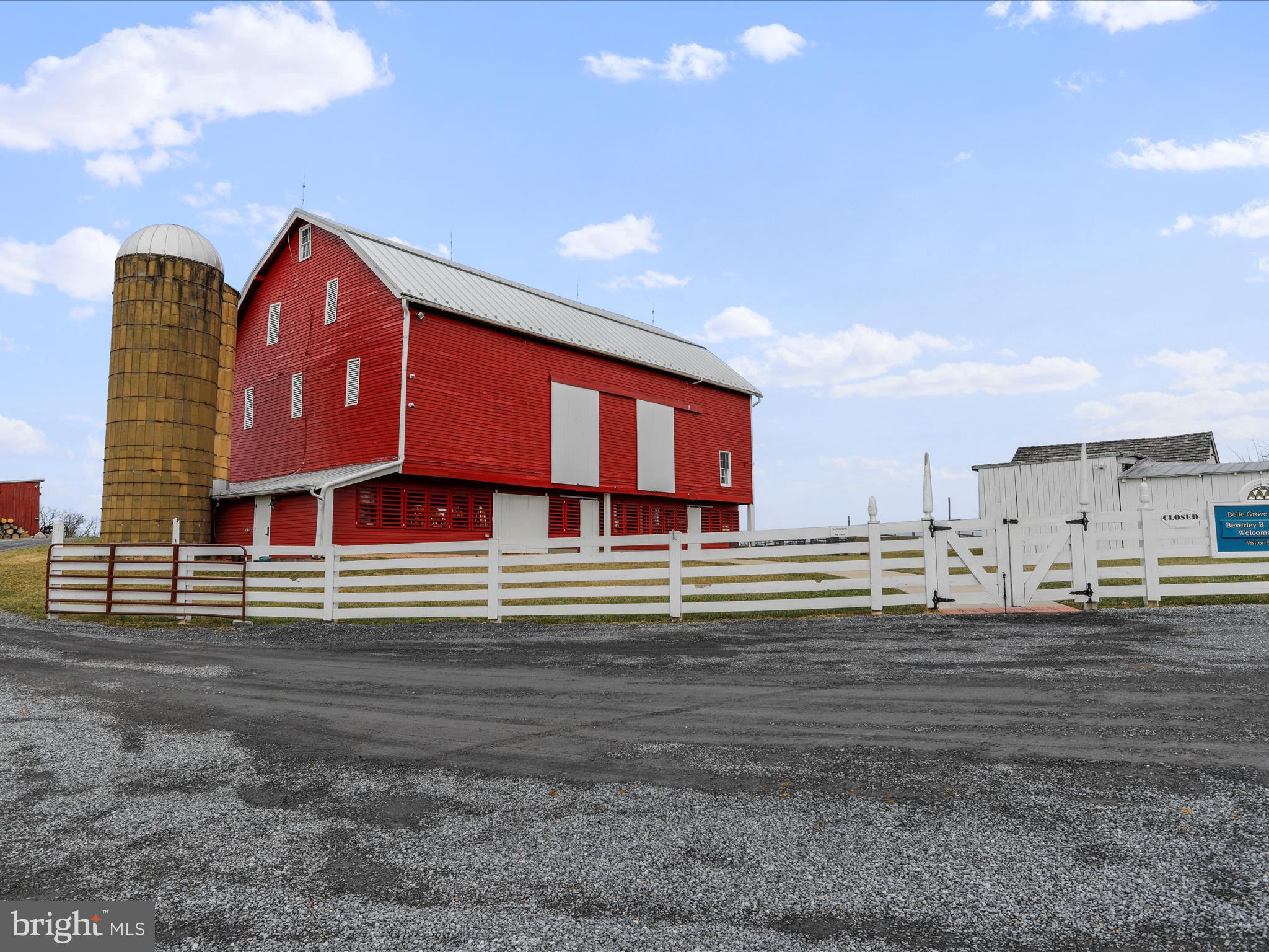 JACKSONS MEADOW - Residential