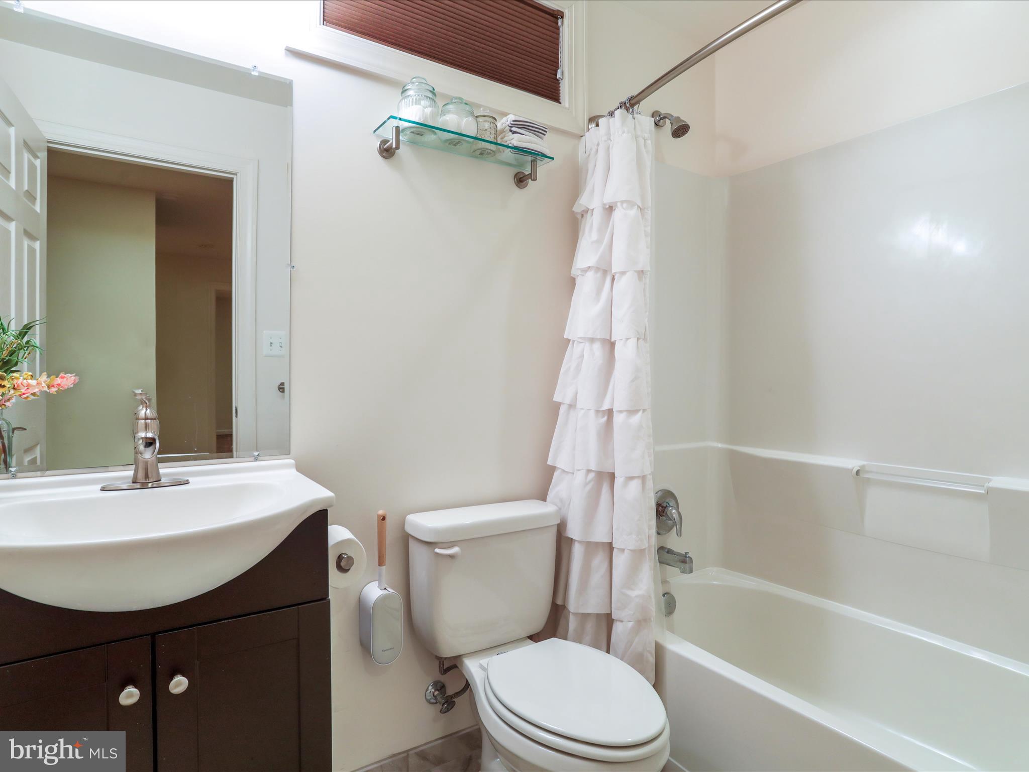 JACKSONS MEADOW - Residential