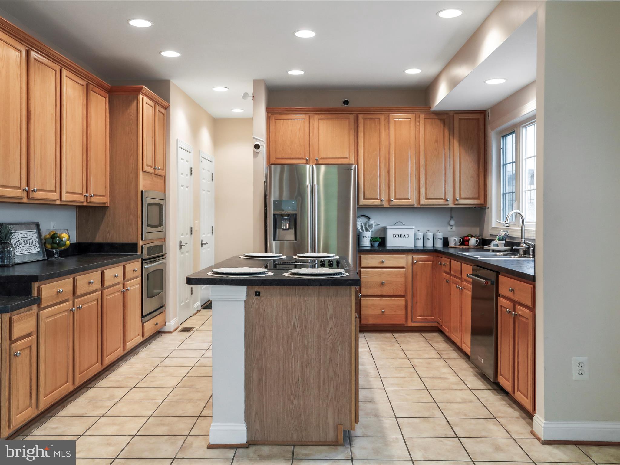 JACKSONS MEADOW - Residential