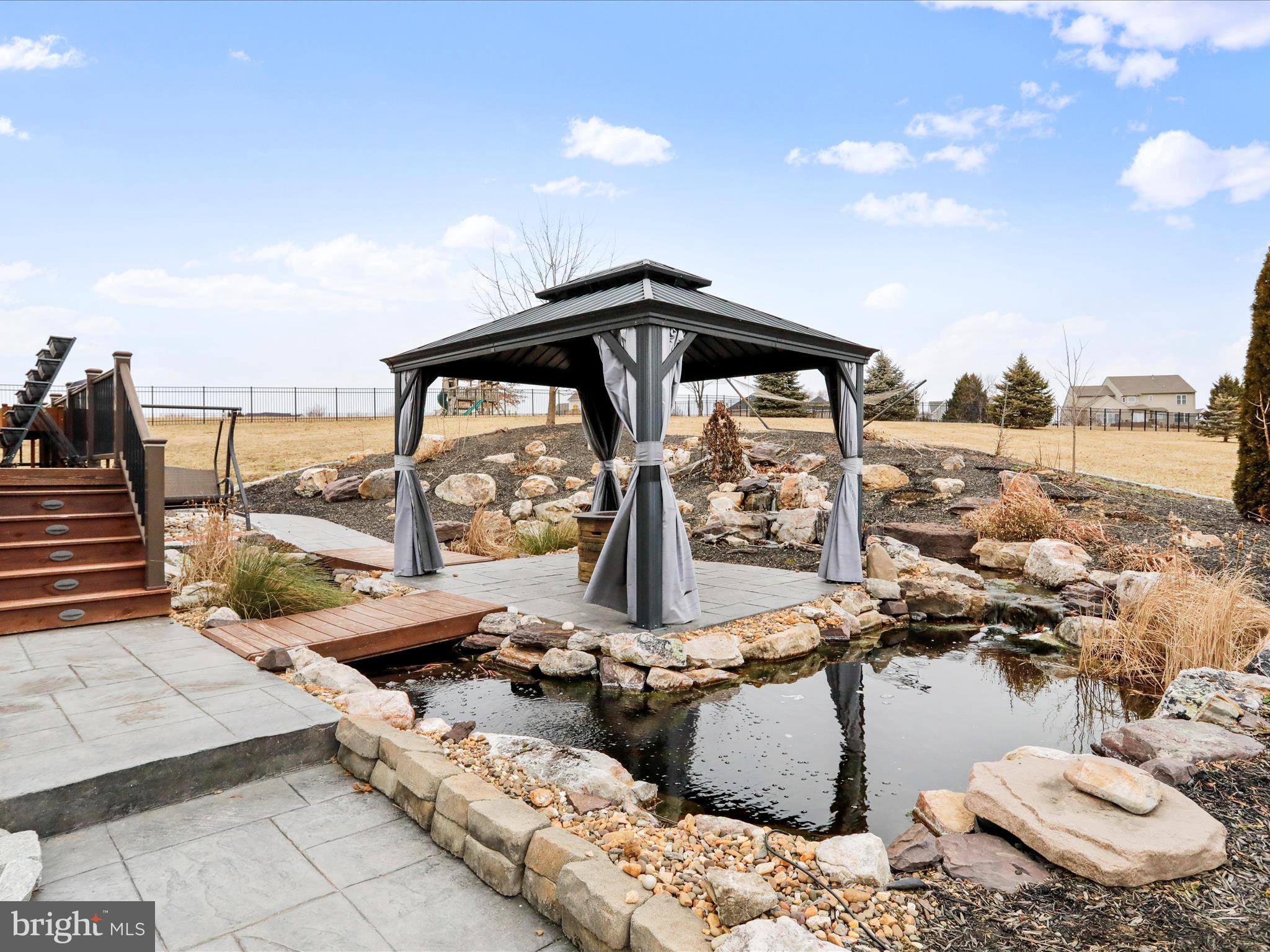 JACKSONS MEADOW - Residential