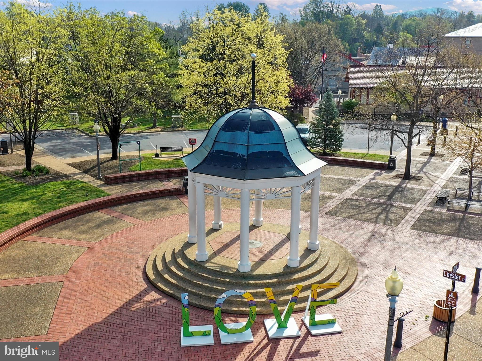 JACKSONS MEADOW - Residential