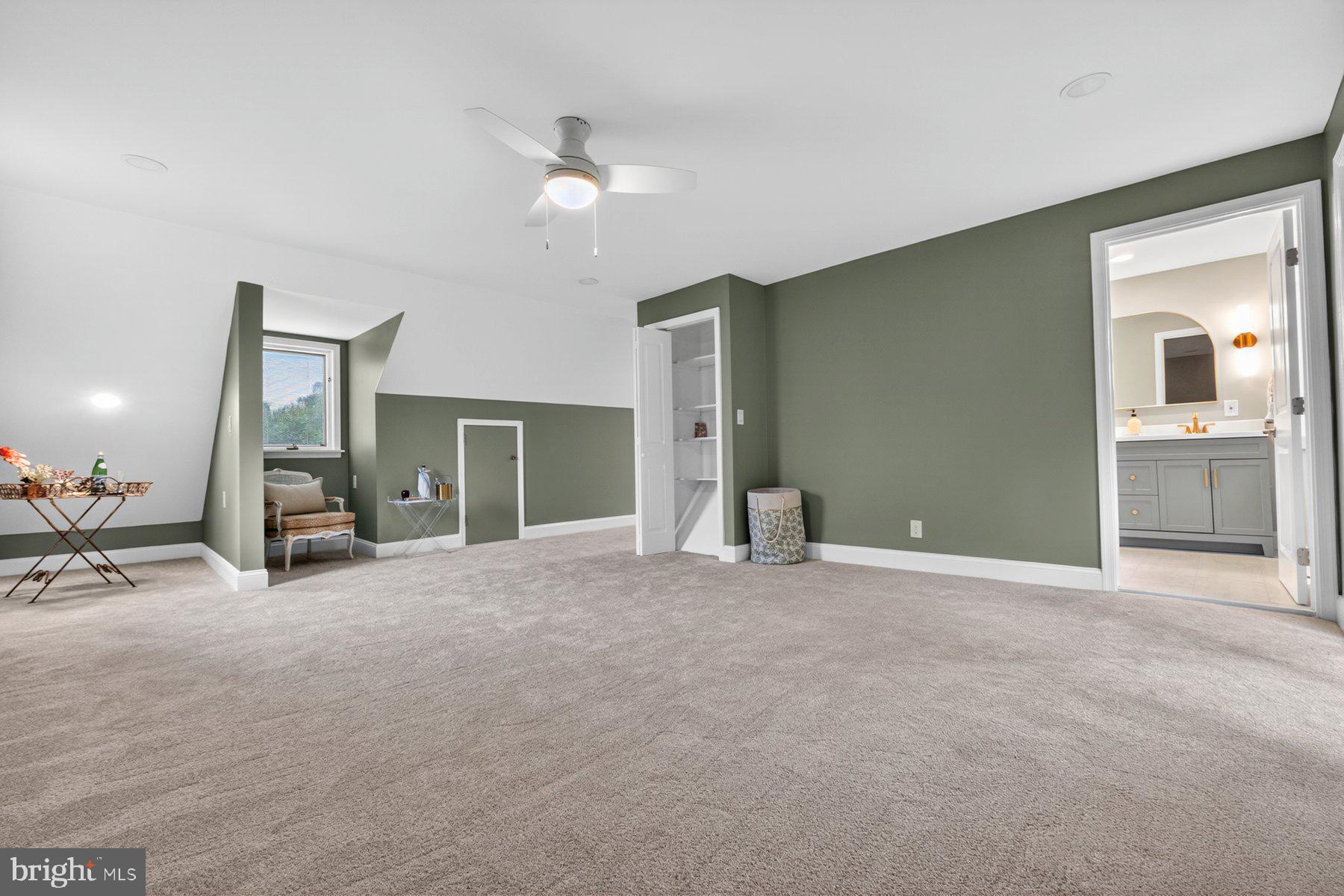 HILTON - Residential