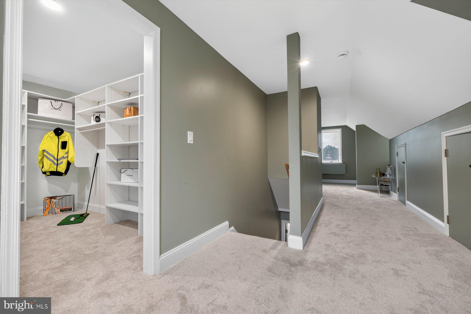 HILTON - Residential