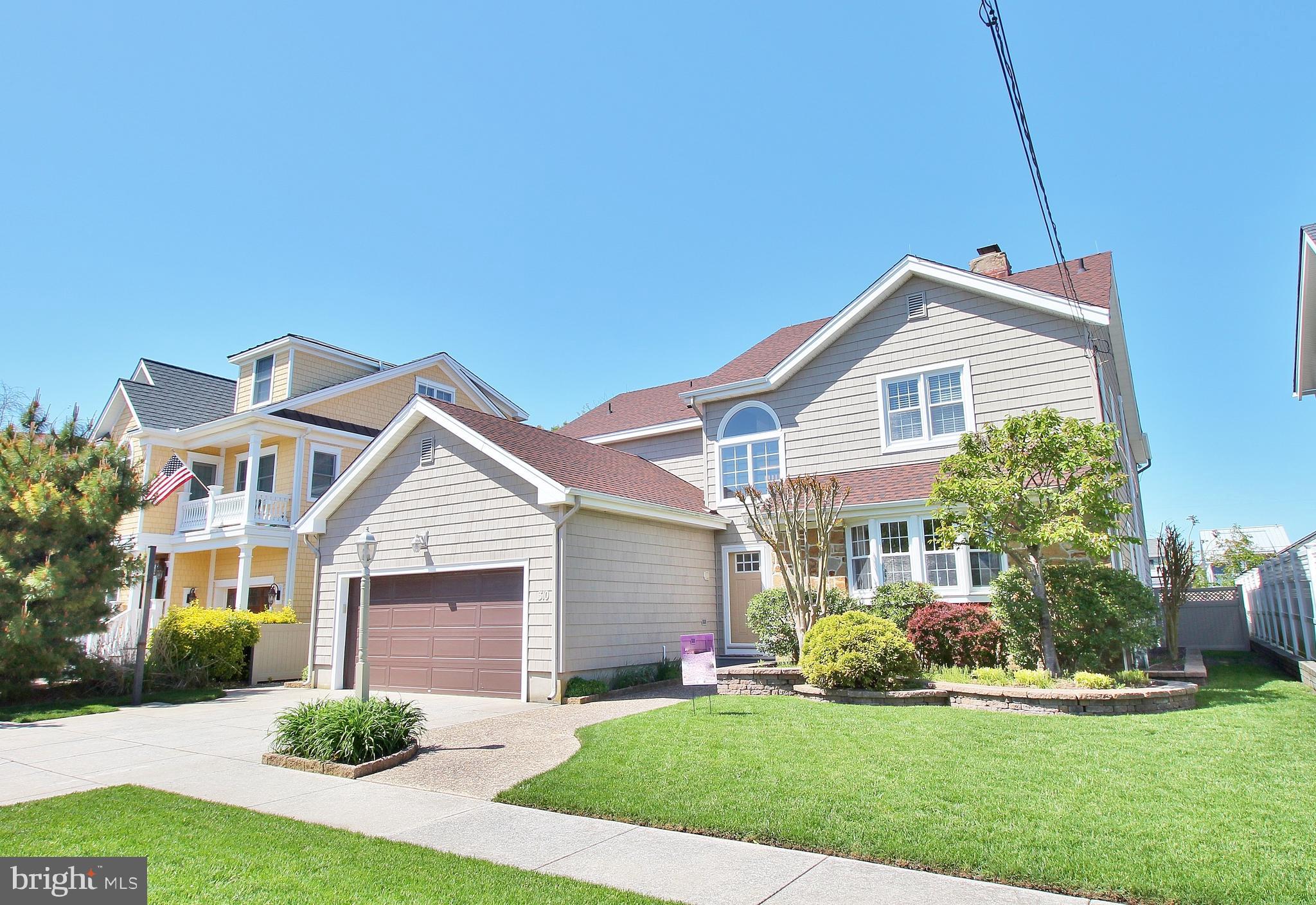 Plenty of room for the whole family in this spacious single family home on a 60 x 100 lot in the Gardens. Four bedrooms plus loft, 3 full updated baths and an open floor plan that s perfect for entertaining. 1st floor features foyer, living room with 2 sided gas log fireplace, dining room, fully equipped kitchen with new granite countertops, ceramic tile flooring, glass subway-tiled backsplash and newer appliances; family room with access to the back deck, patio and in-ground pool, and a spiral staircase to private loft with skylight and custom-built solid wood queen-sized Murphy bed; large renovated laundry room and tiled full bathroom. Walking upstairs you will find 3 nice sized bedrooms, 1 full bathroom, spacious Master Suite with large walk in closet, beautifully updated Master bath, and access to the second floor back deck. Bedrooms carpeted and baths tiled; remainder of home has tile and hardwood flooring. Property offers multi-zone heating, dual zone central air conditioning and ceiling fans throughout. Exterior features fenced in backyard, outside shower, 9 year old roof, two car attached garage with parking pad, large deck with built-in seating and in ground pool! Desirable Gardens location and steps to the beach!