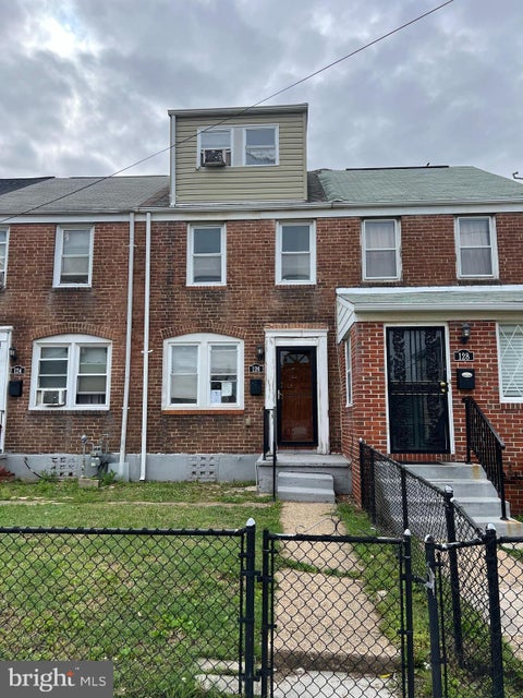 Townhouse For Sale - 126 Sollers Point Road<br/> BALTIMORE, MD 21222