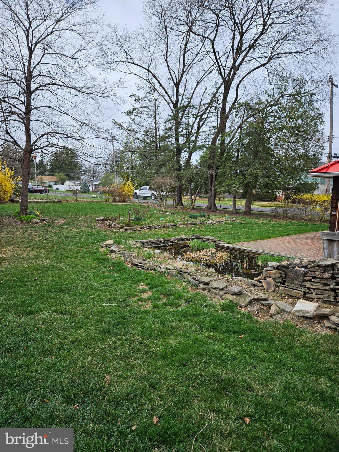 HIDDEN CREEK - Residential