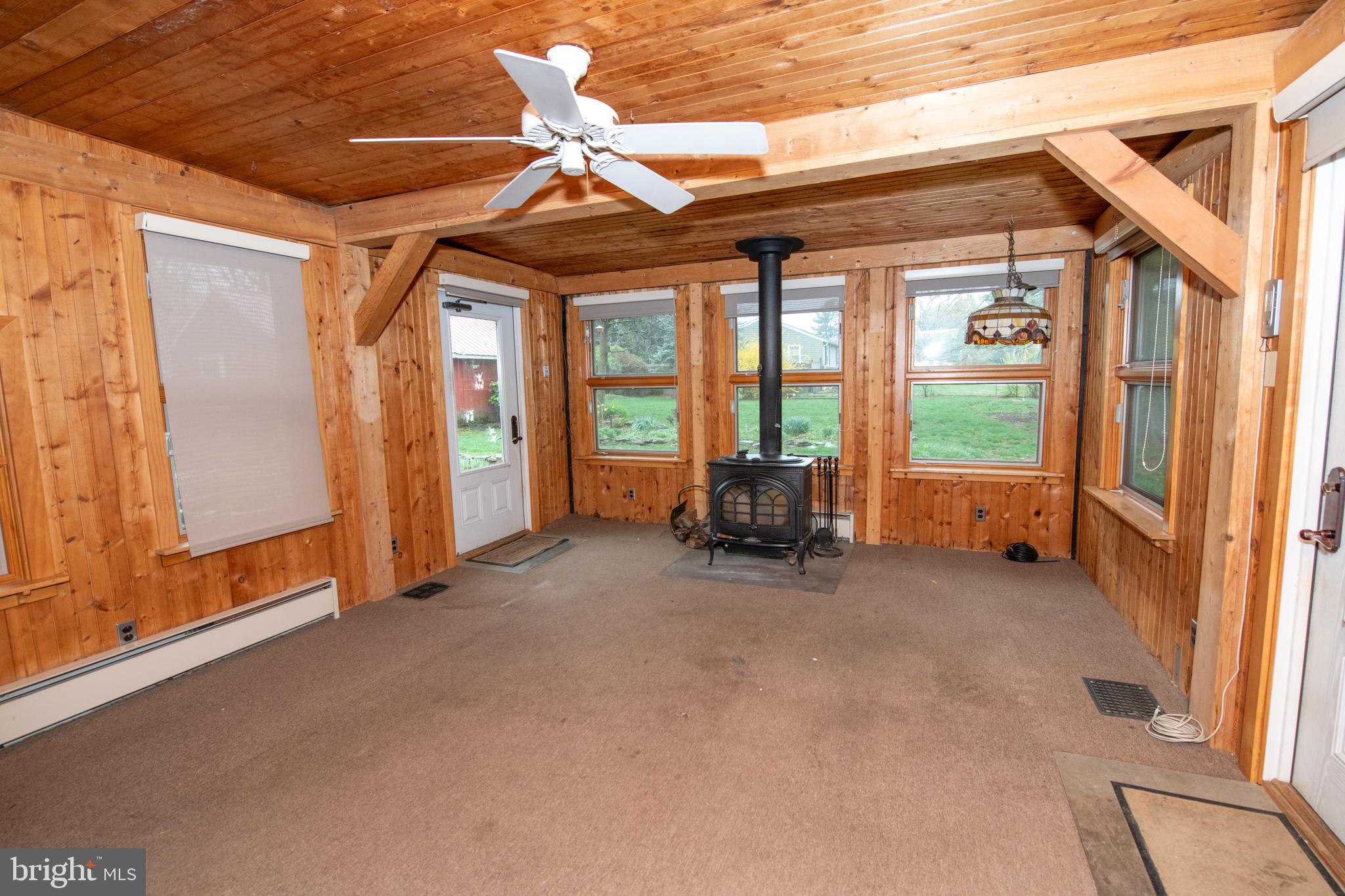 HIDDEN CREEK - Residential