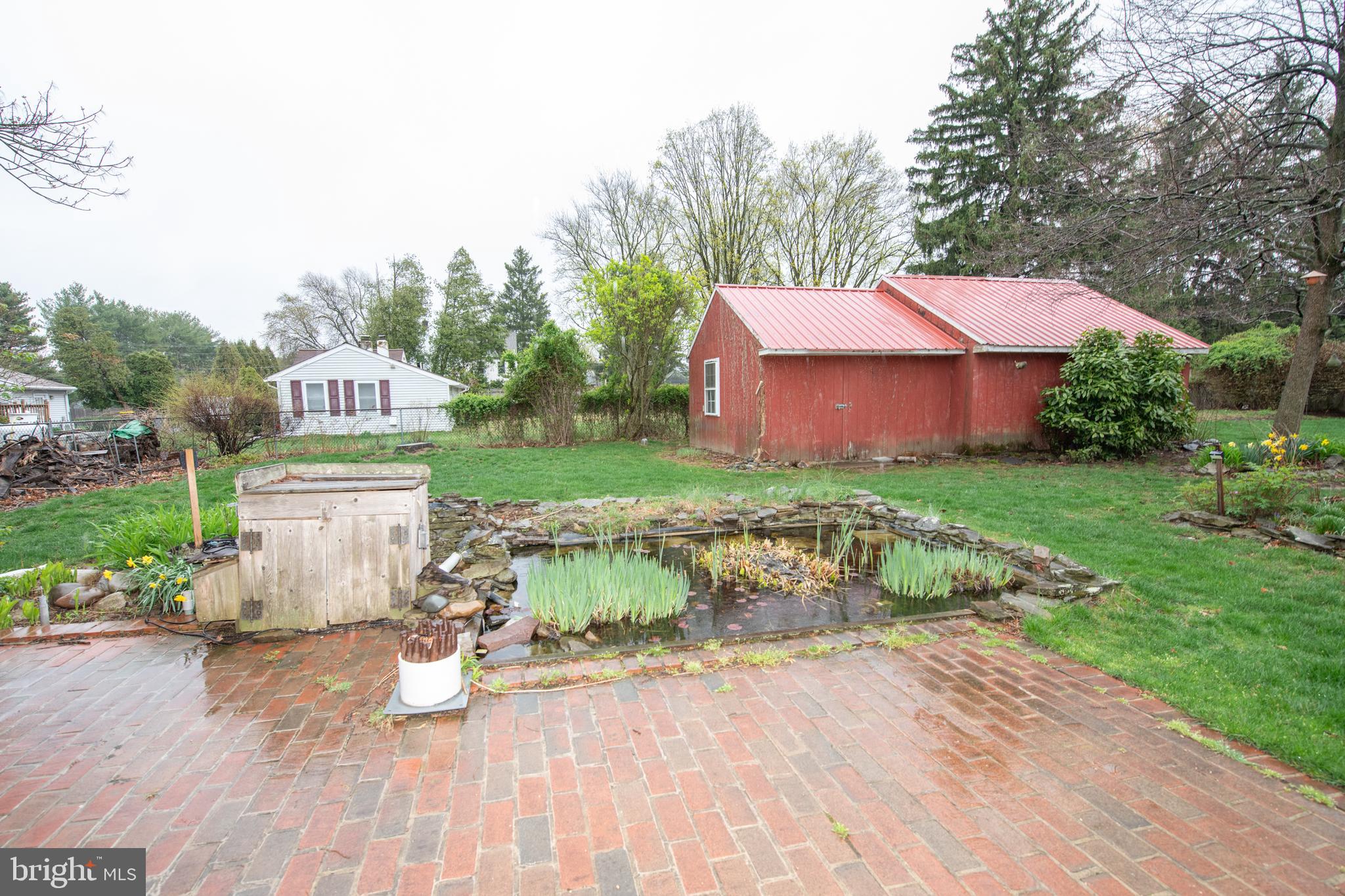 HIDDEN CREEK - Residential