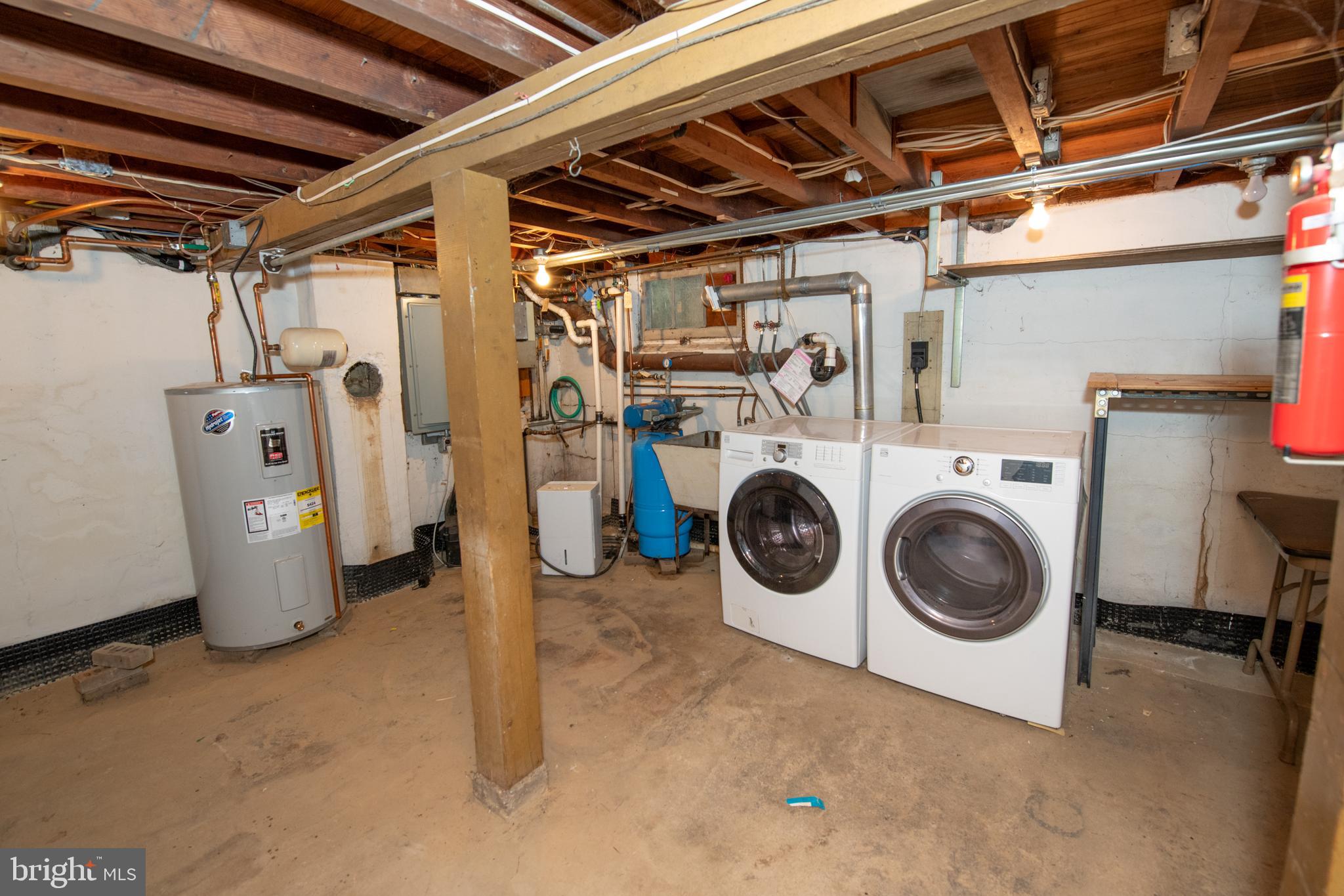 HIDDEN CREEK - Residential