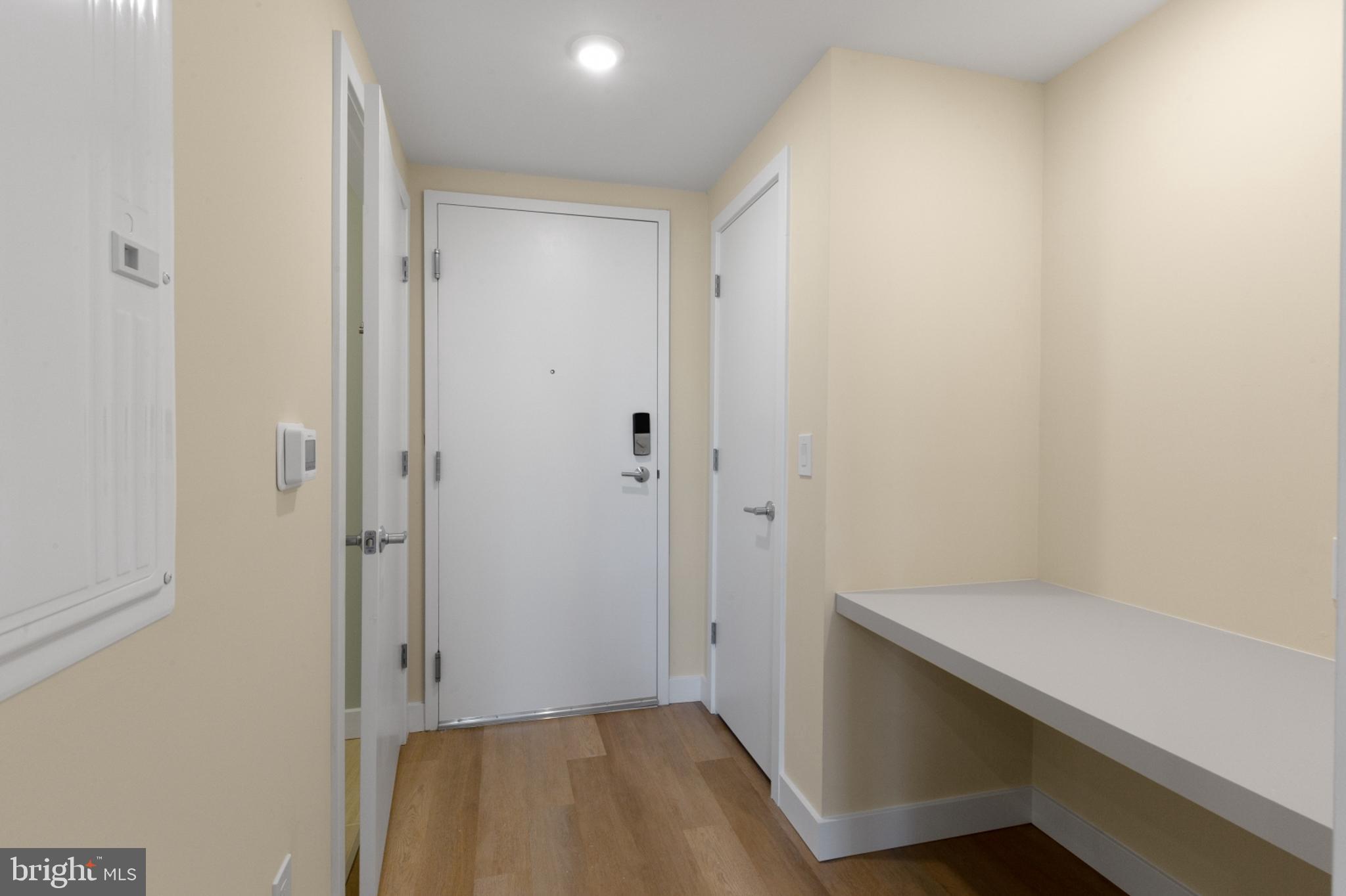 DICKINSON NARROWS - Residential Lease