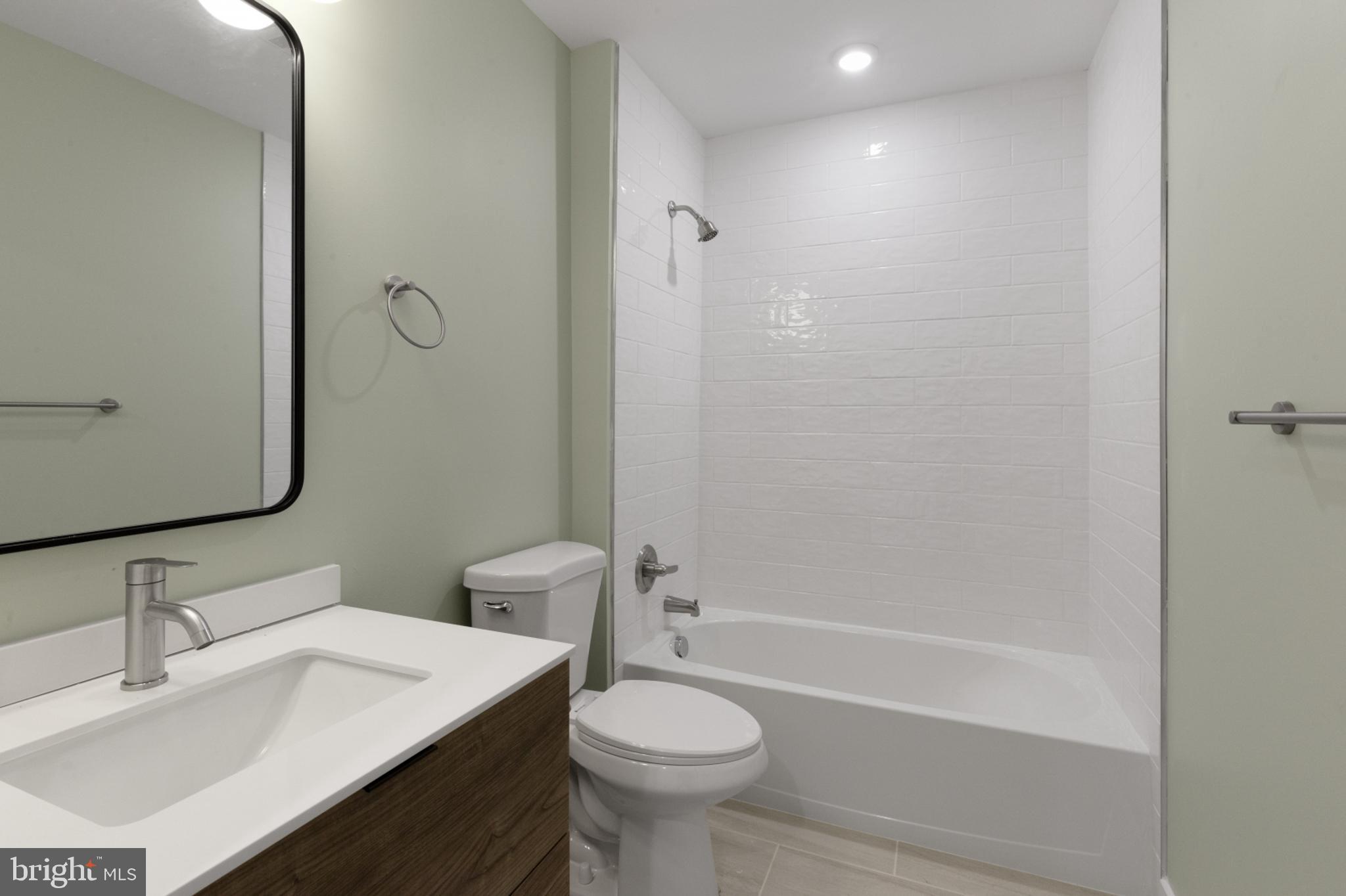 DICKINSON NARROWS - Residential Lease