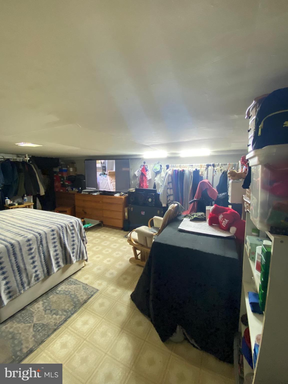 ROSEDALE - Residential