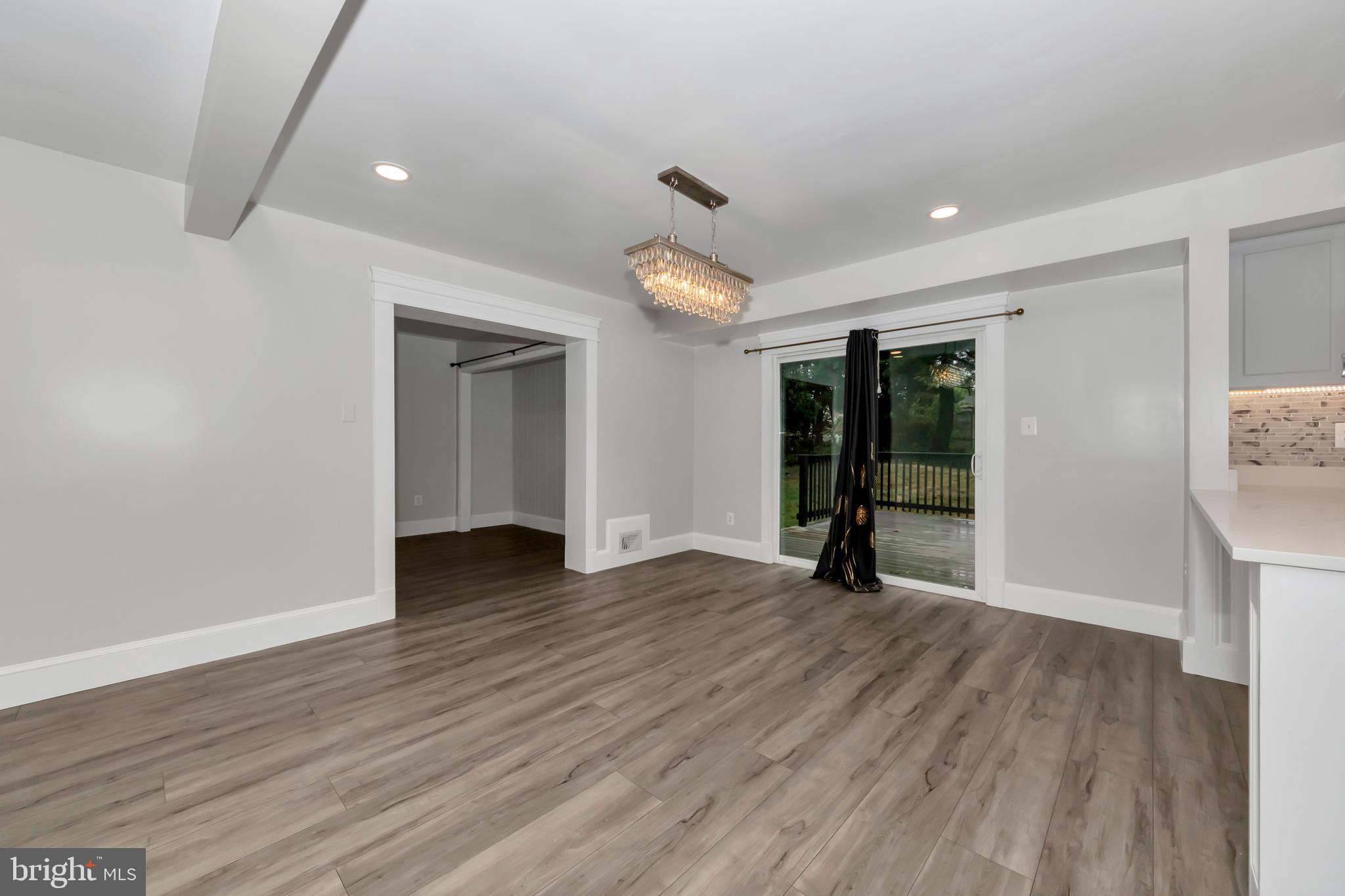 BURNT MILLS MANOR - Residential