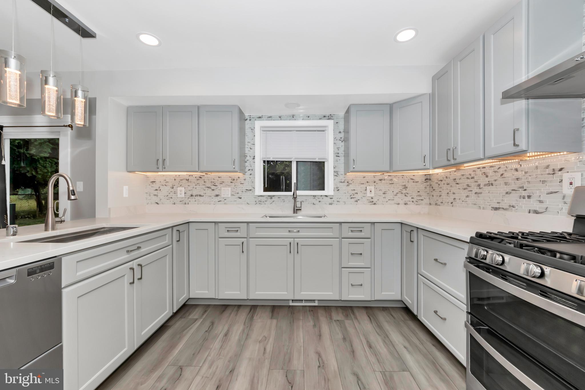 BURNT MILLS MANOR - Residential