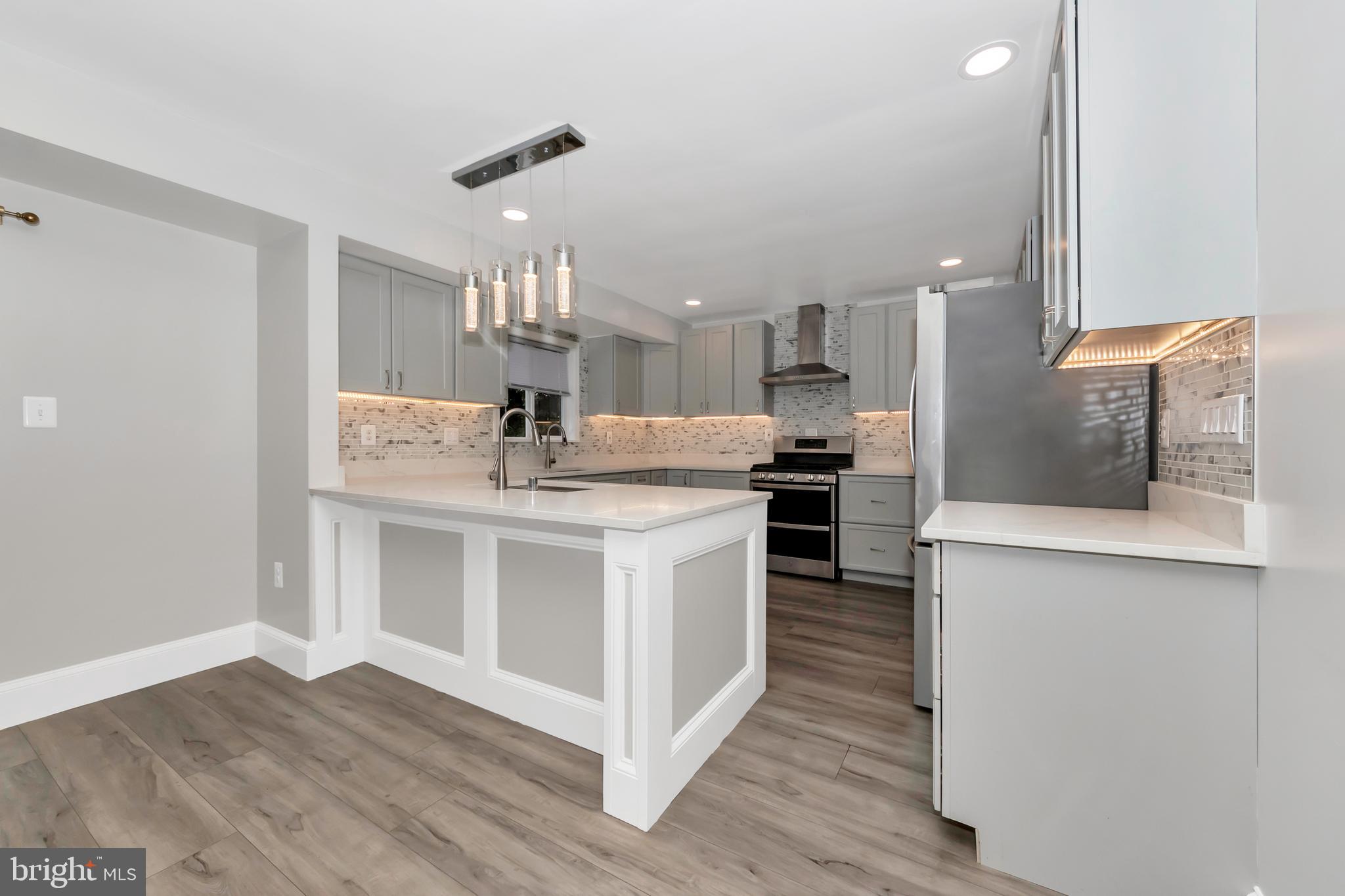 BURNT MILLS MANOR - Residential