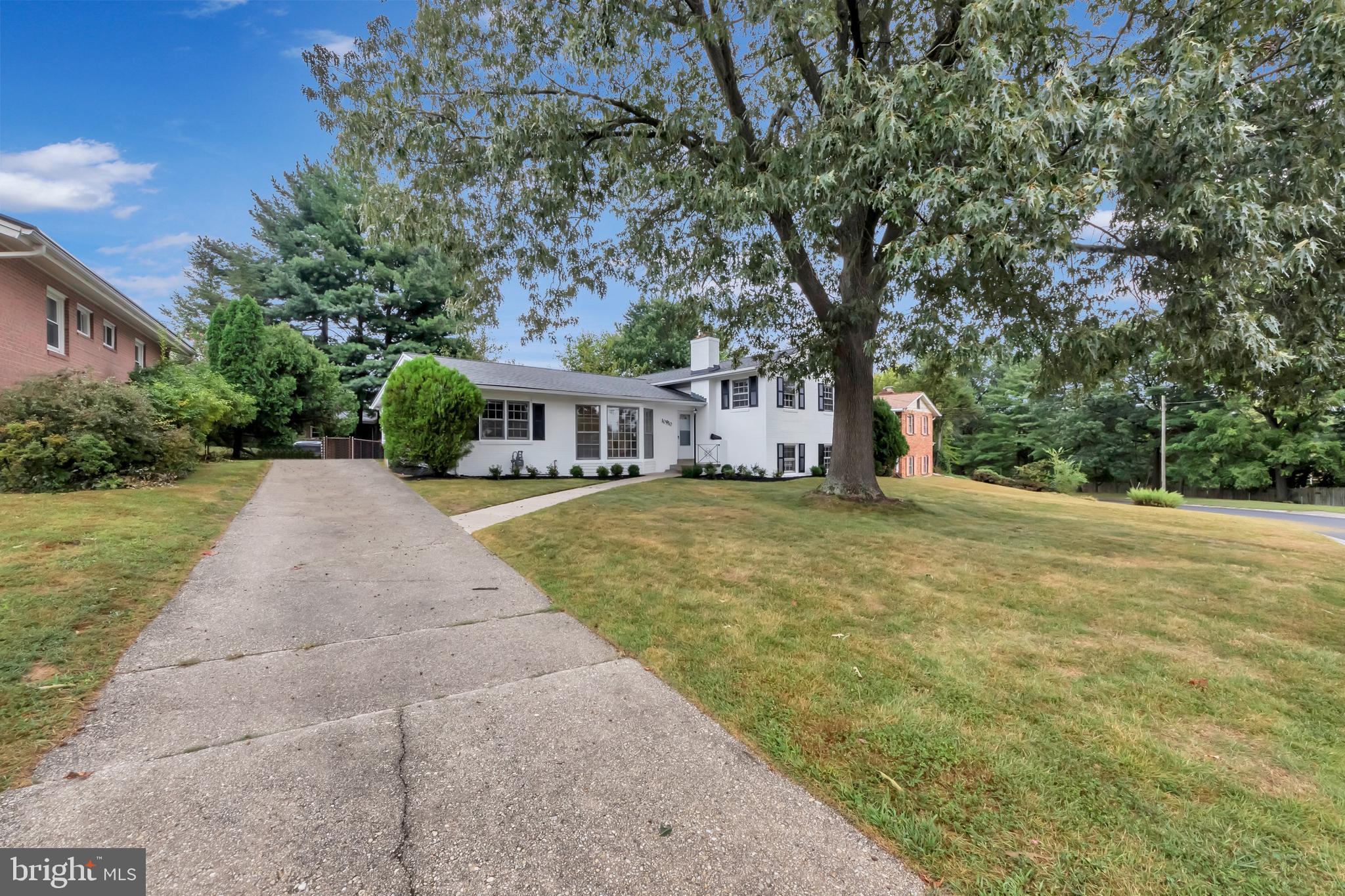 BURNT MILLS MANOR - Residential