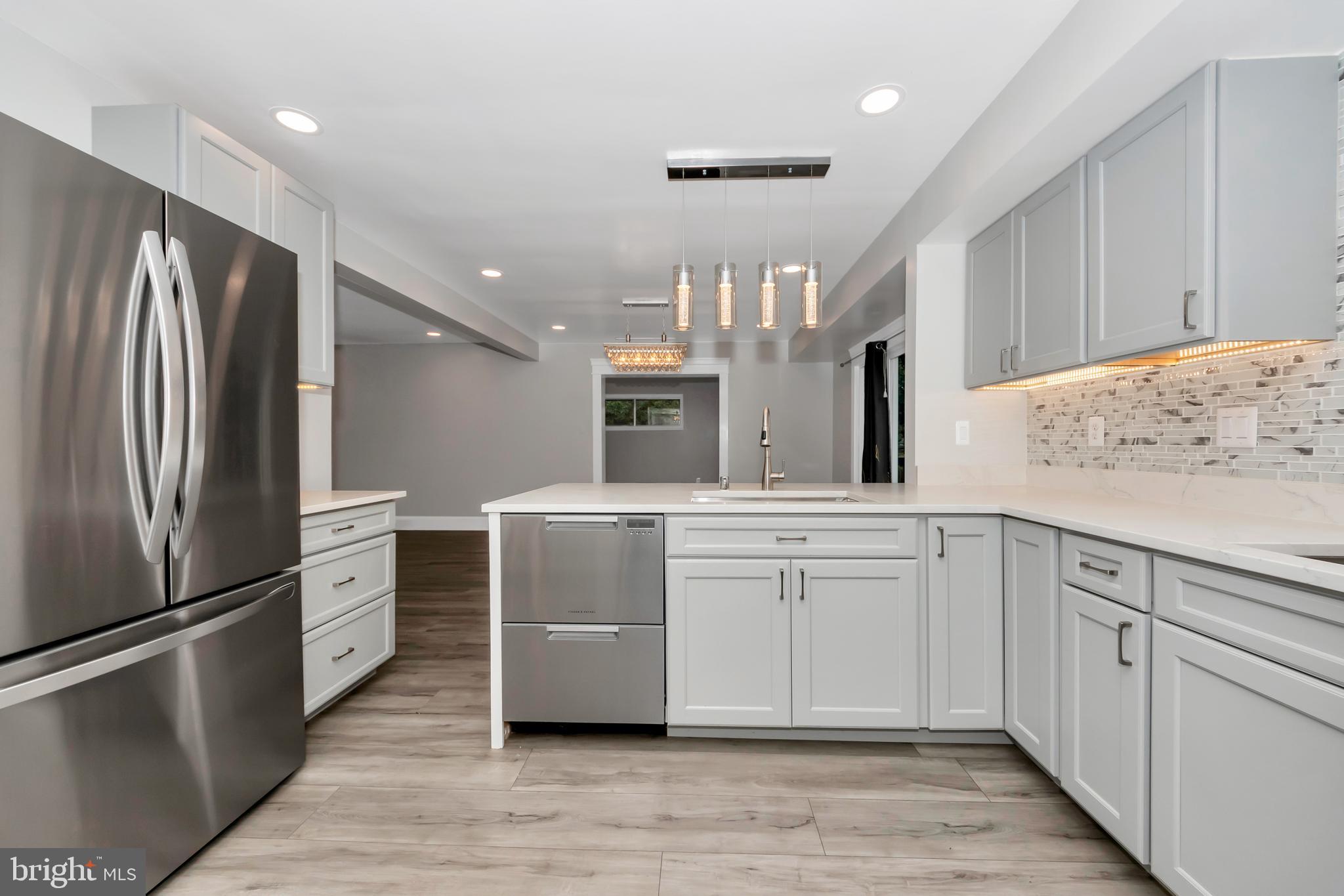 BURNT MILLS MANOR - Residential