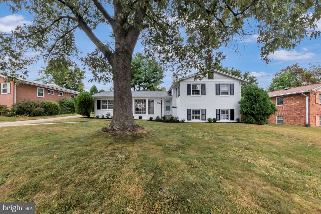 Photo of 10810 Wheeler Drive, SILVER SPRING, MD 20901 (MLS # MDMC2199398)