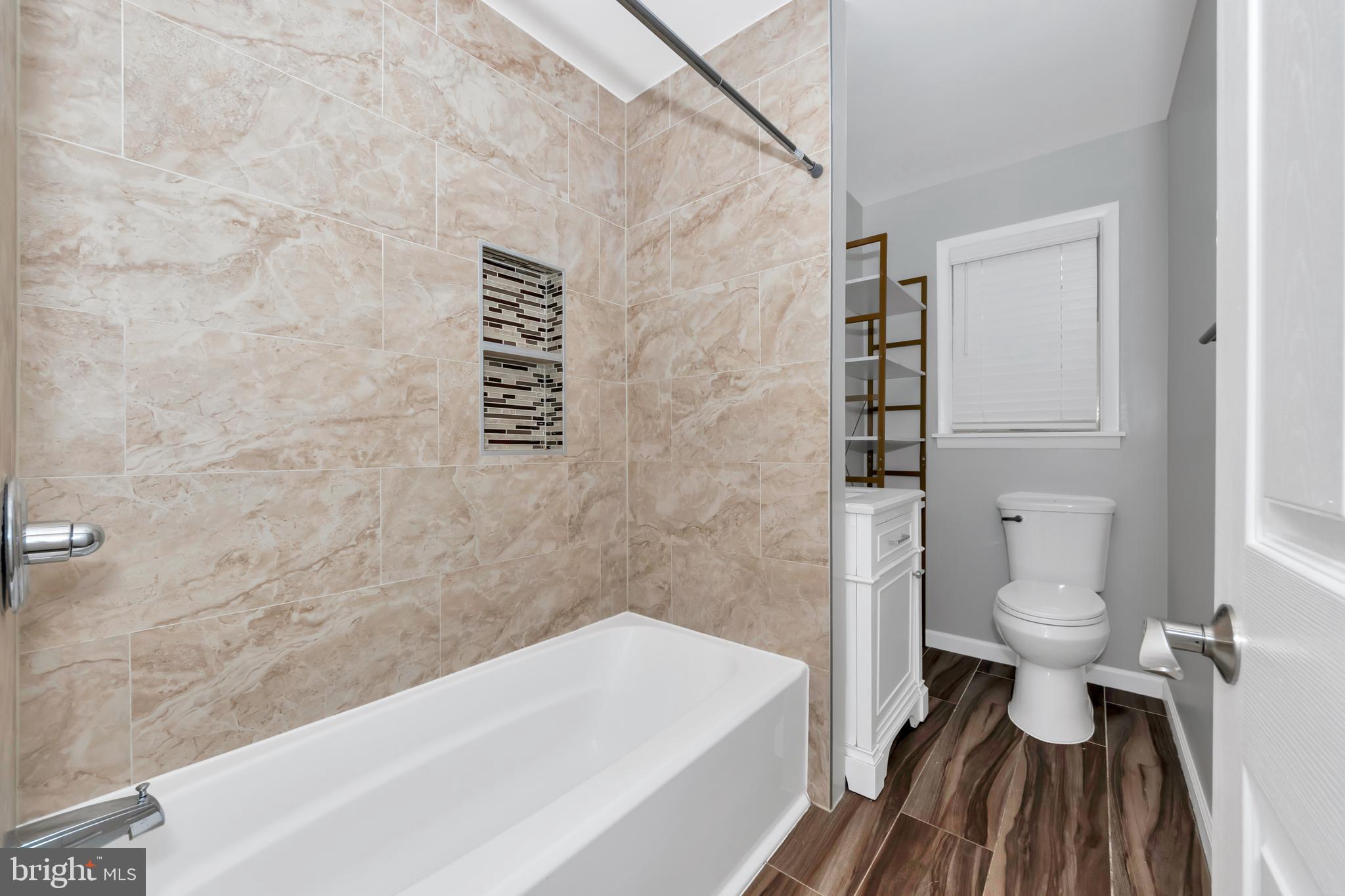 BURNT MILLS MANOR - Residential