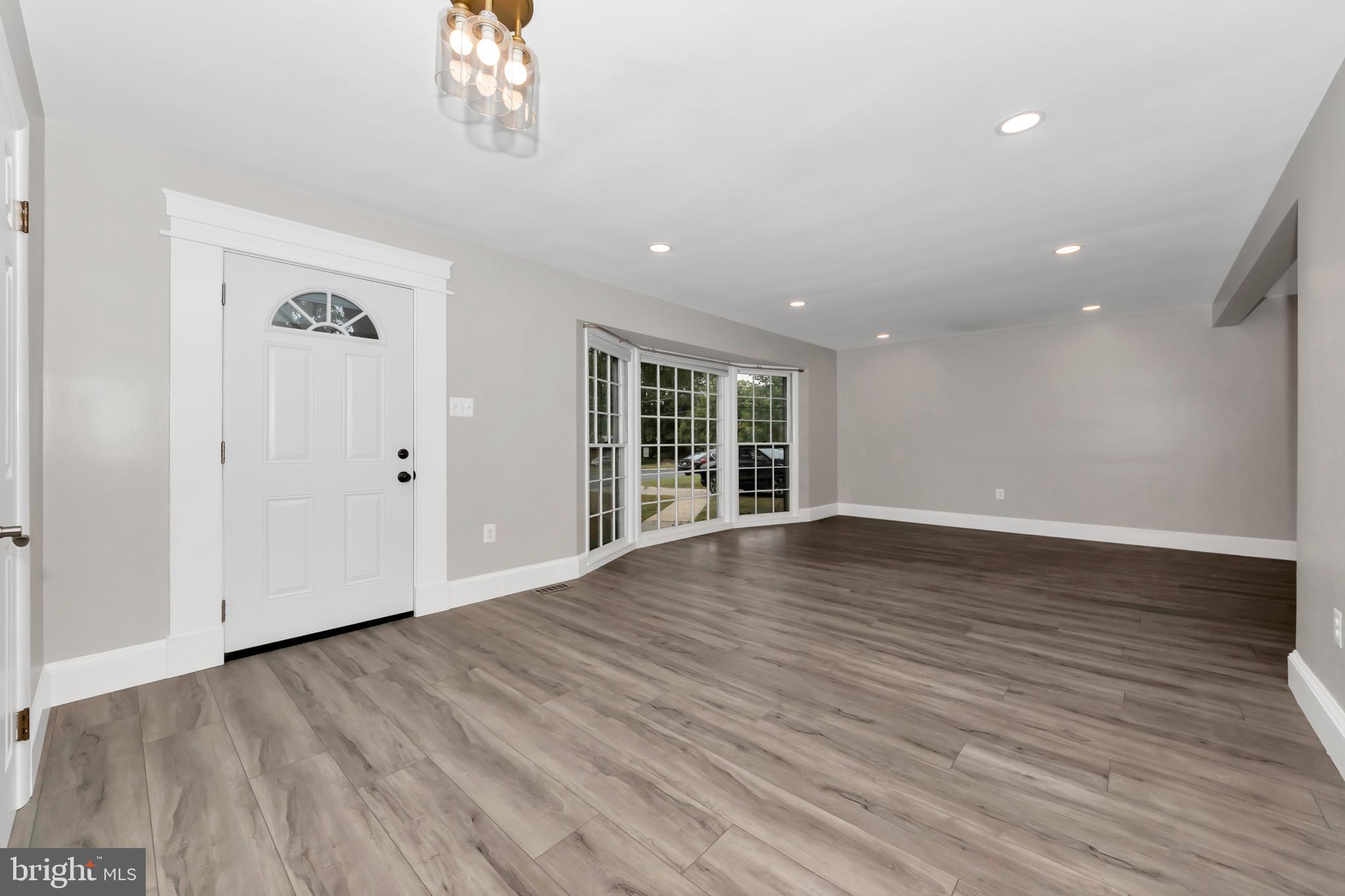 BURNT MILLS MANOR - Residential