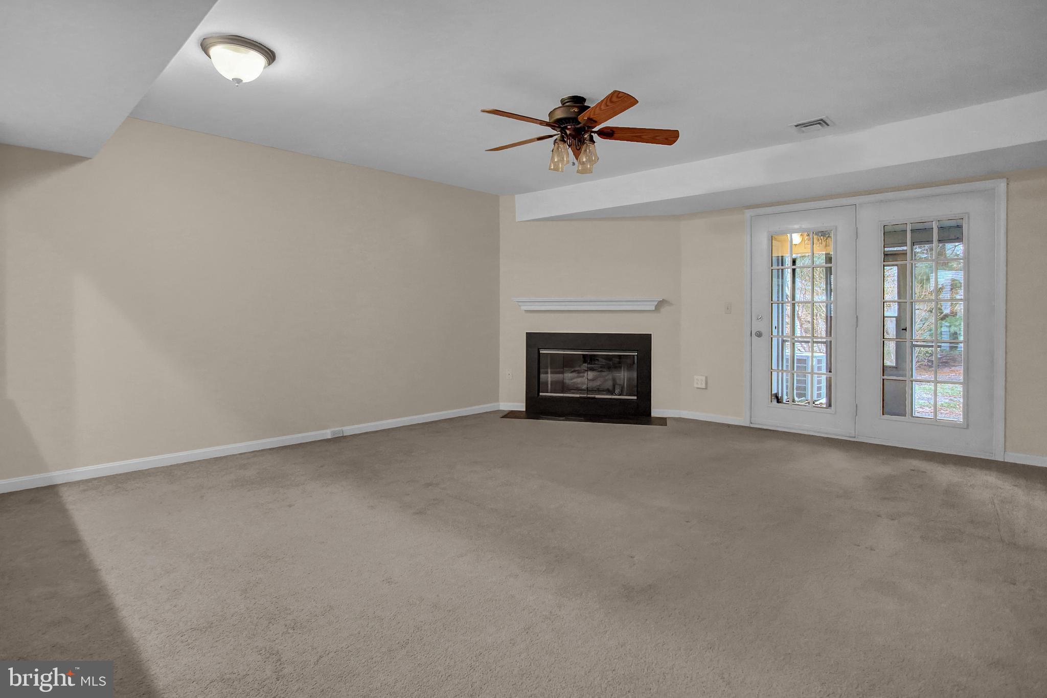 DERRY TOWNSHIP - Residential Lease