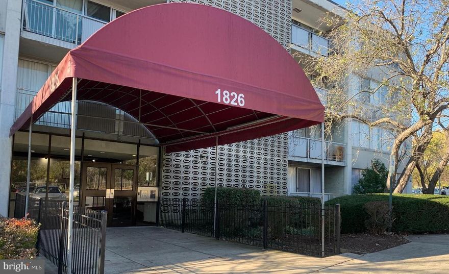 Beautiful renovation just completed in highly sought-after Presidential Park. This light-filled, open concept condo will surely wow you! 40K Upgrades, Brand new kitchen features a breakfast bar with lighting, style cabinetry, stainless steel appliances, natural stone backsplash, and cabinet lighting. Luxurious bathroom also just completed and boasting a modern vanity, soaker tub/shower with glass doors, and ceramic tiles with marble aesthetic. Spacious bedroom with new carpet and two closets. The huge walk-out hall closet and an additional balcony closet afford you great storage space. All-new luxury flooring in the living, dining room, hallway, and bathroom. Enjoy relaxing time morning, noon, and night on the balcony. Condo fee includes ALL utilities (electric, gas, and water) and amazing community amenities. Don't miss the pool, tennis courts, basketball courts, playground, and plenty of green space to enjoy the outdoors! You also receive 2 permitted parking spaces and ample parking for your guests.